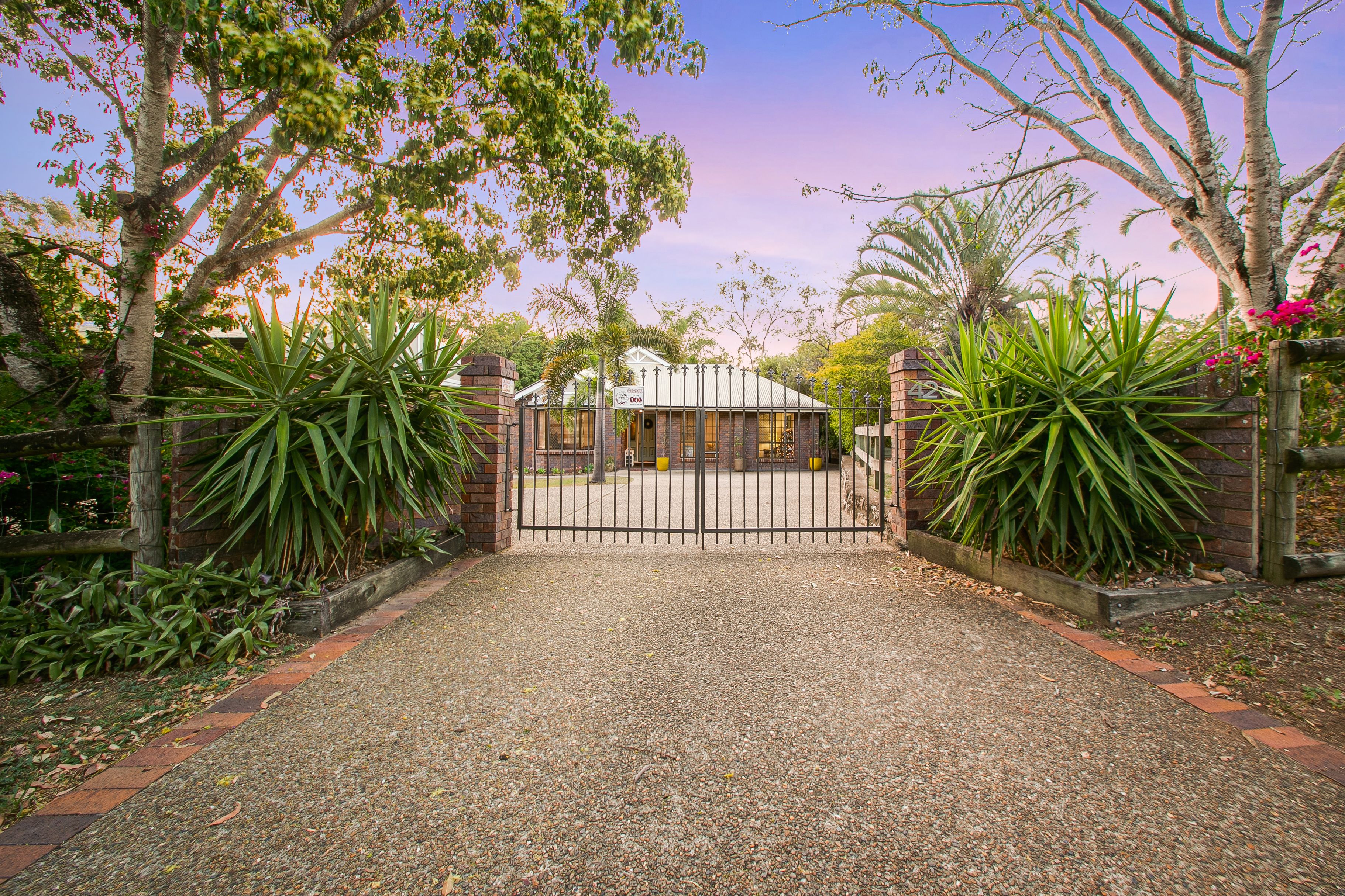 42 Langlands Street, Chuwar, QLD 4306