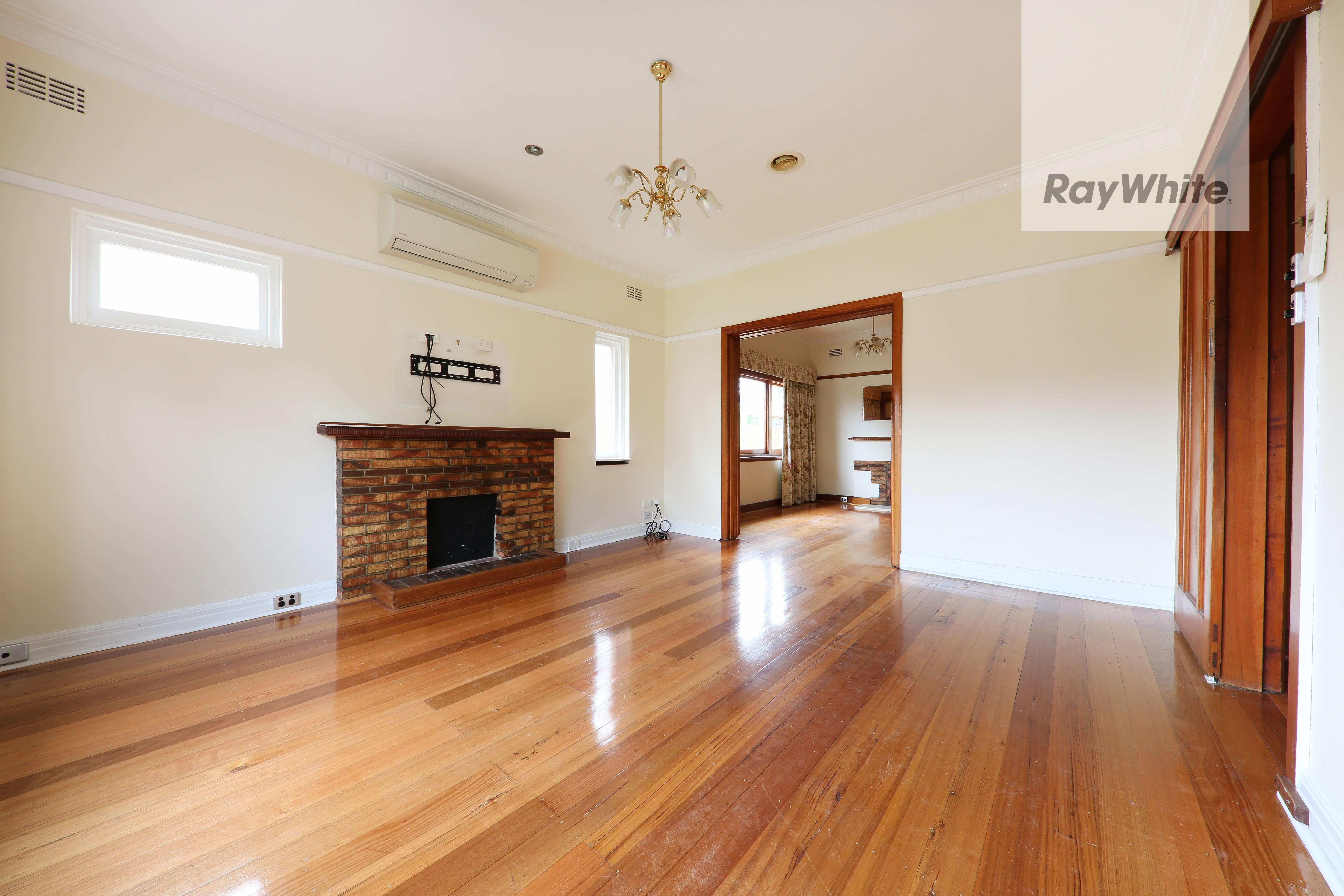 11 Donald Road, Burwood, VIC 3125