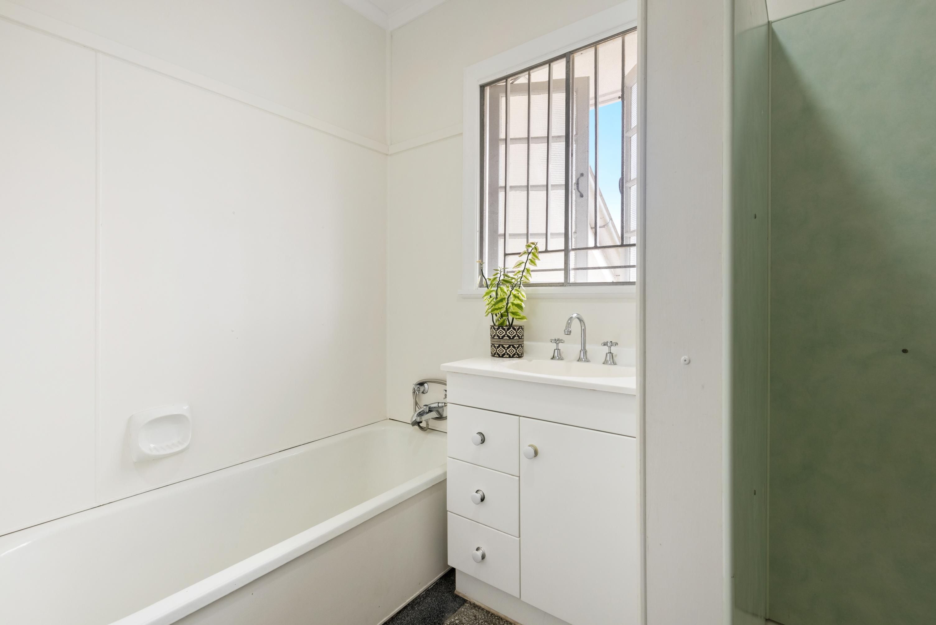 16 Noeline Street — photo 10 of 15