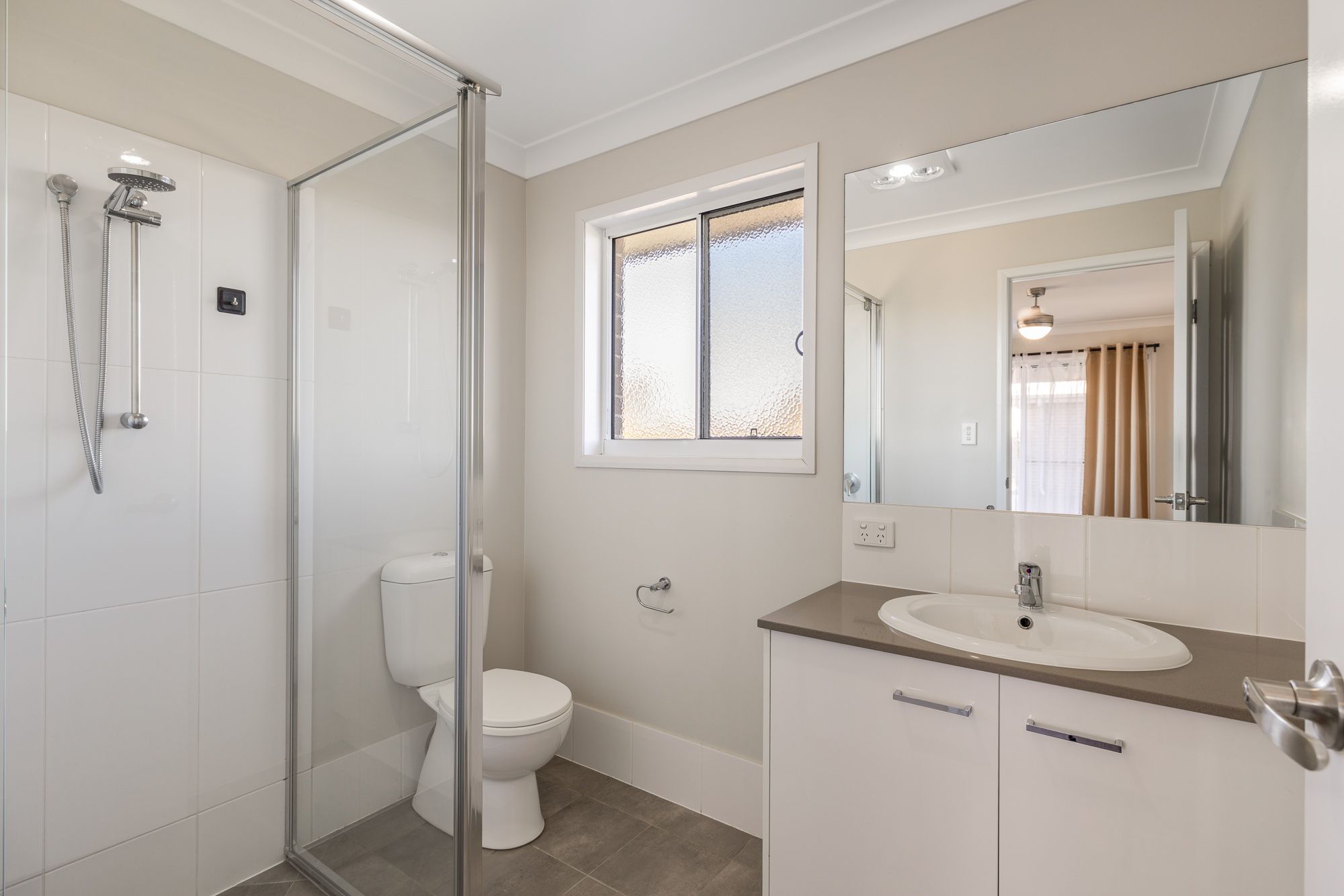 41 Charlotte Road — photo 12 of 25