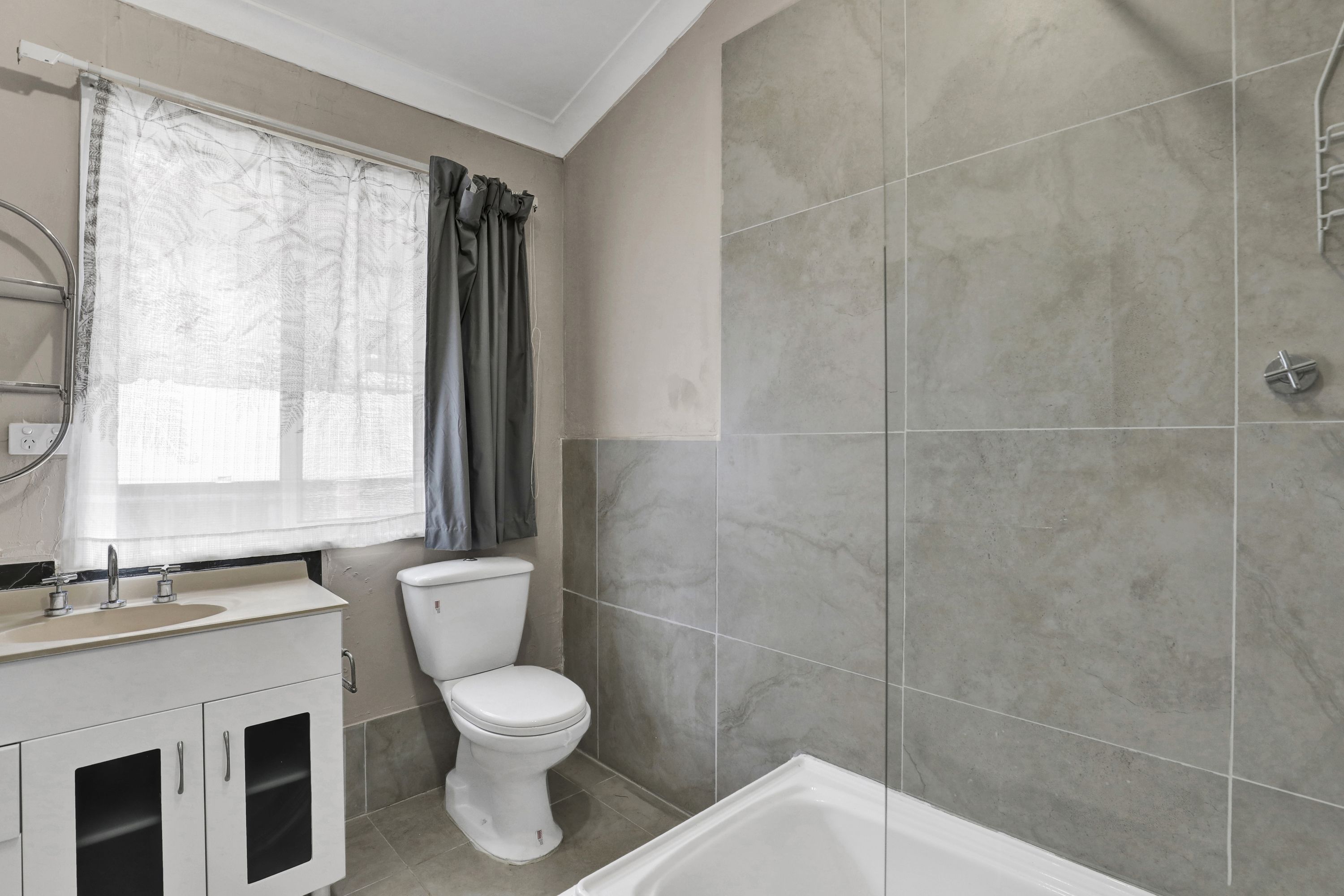 23 Boyd Avenue — photo 7 of 13