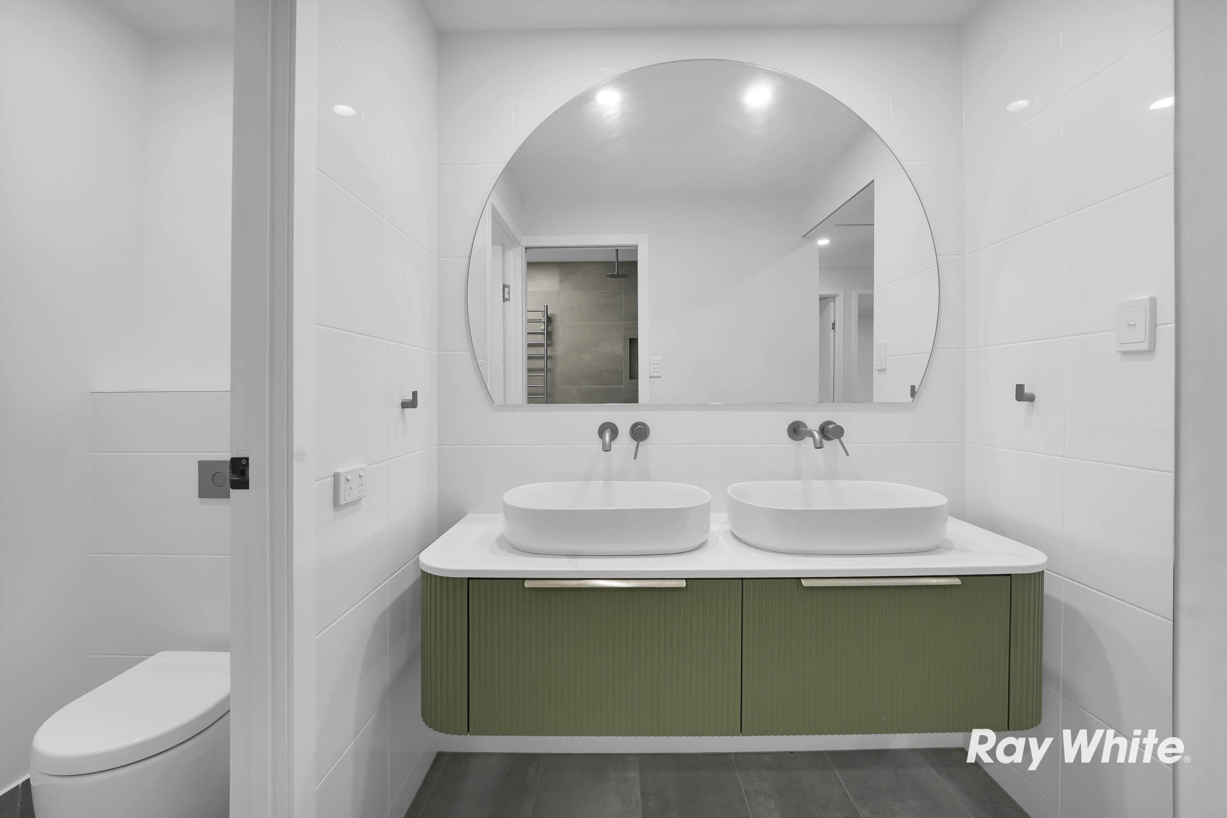 31 Satinwood Street — photo 10 of 29