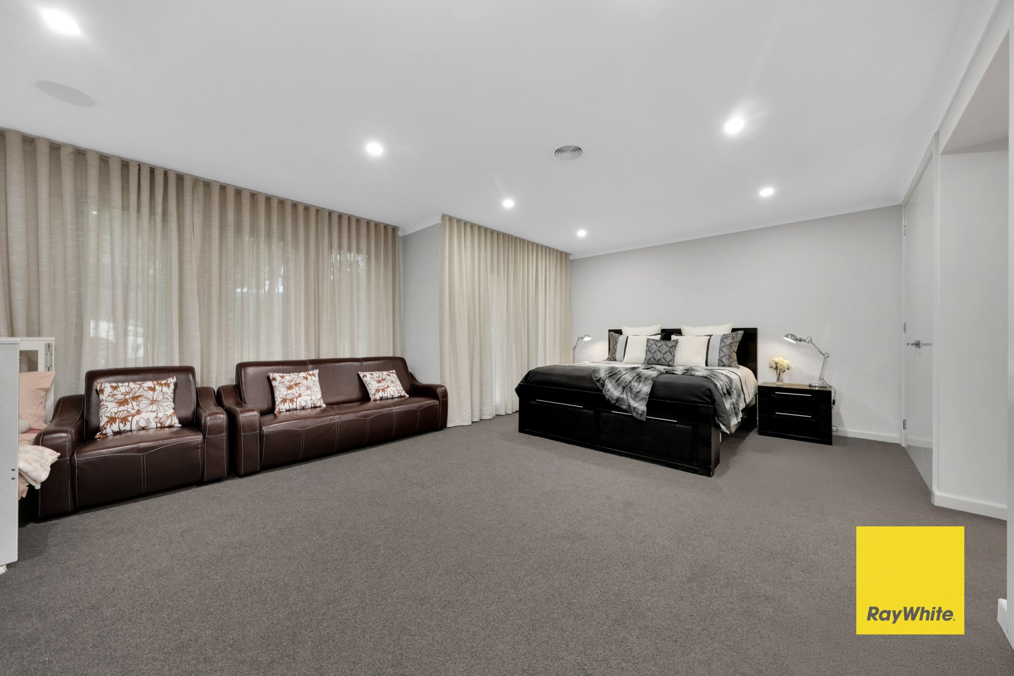 20 Baronial Way — photo 8 of 25