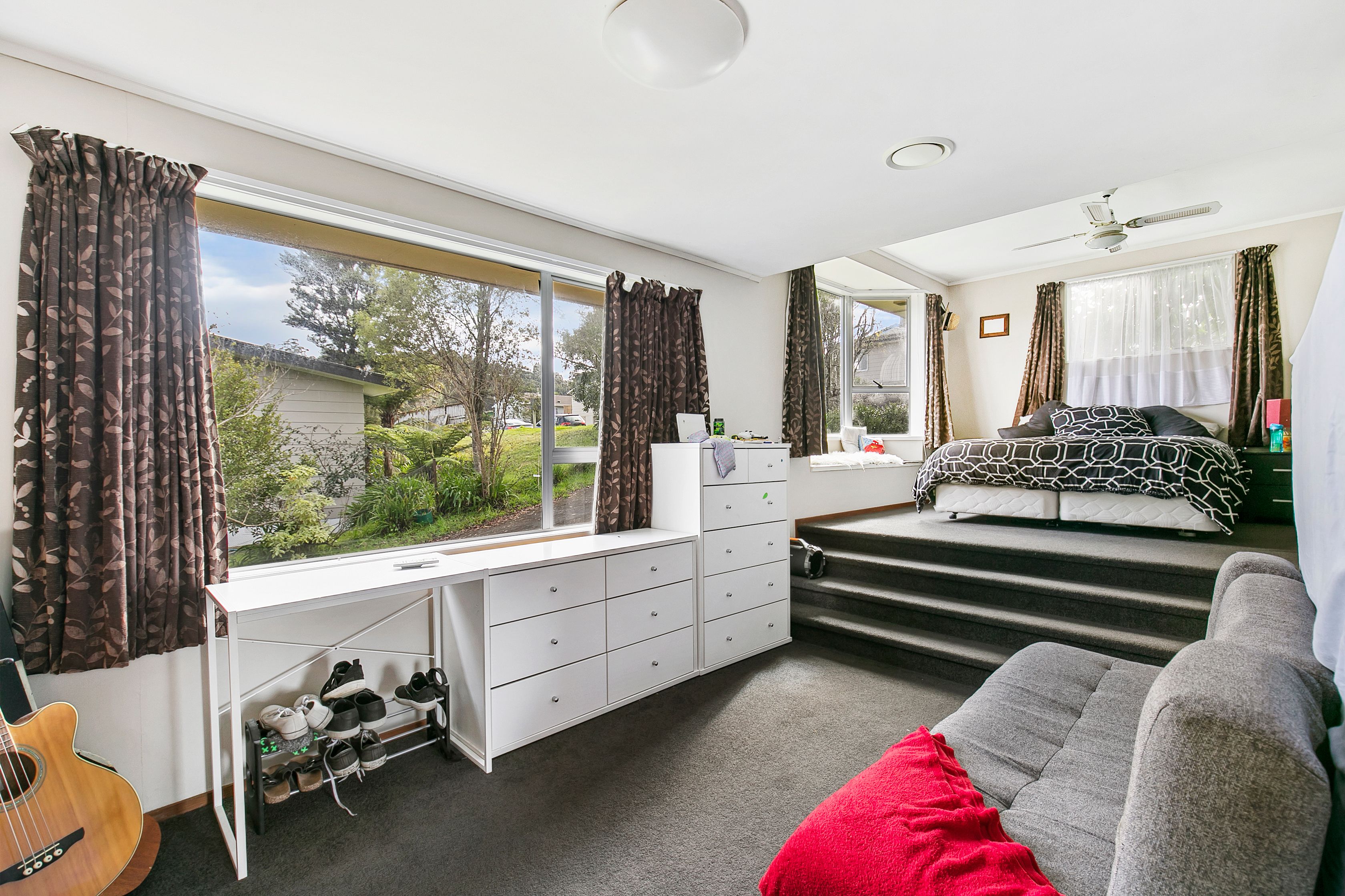 52 Simon Ellice Drive, Glenfield, North Shore City
