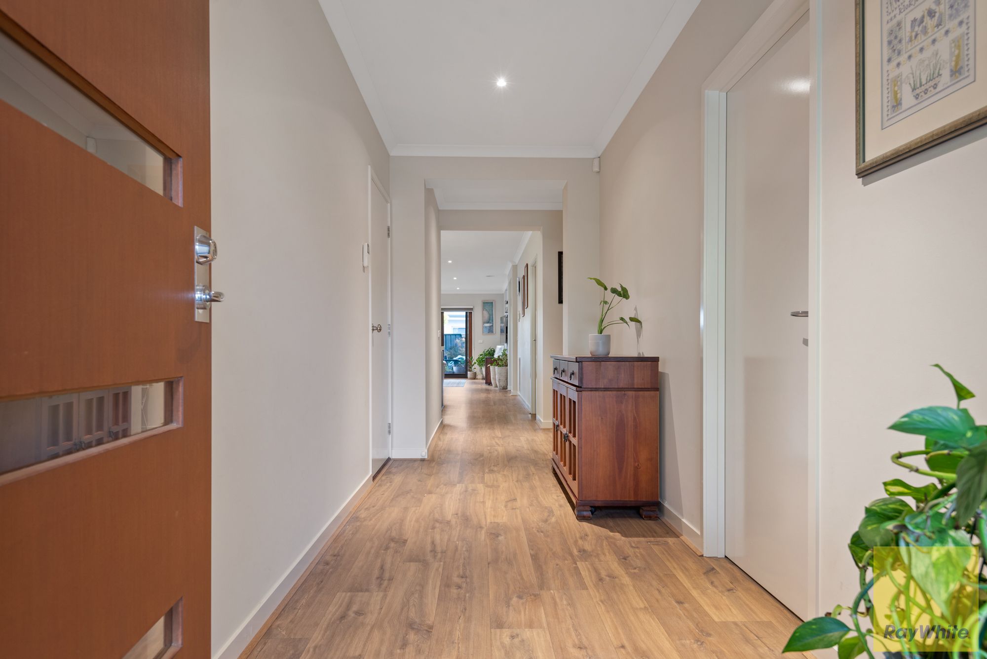 8 Elland Circuit, Truganina, VIC 3029