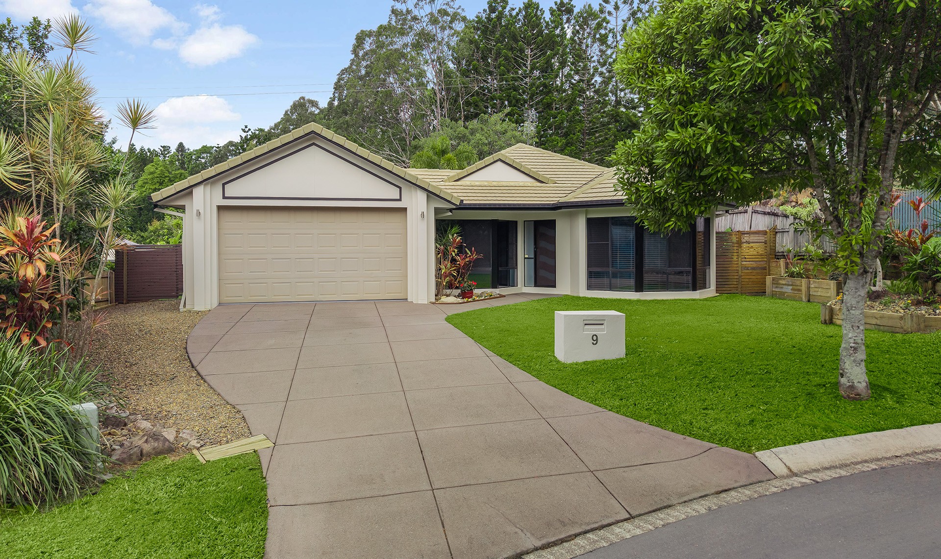 9 Crows Ash Court, Palmwoods, QLD 4555
