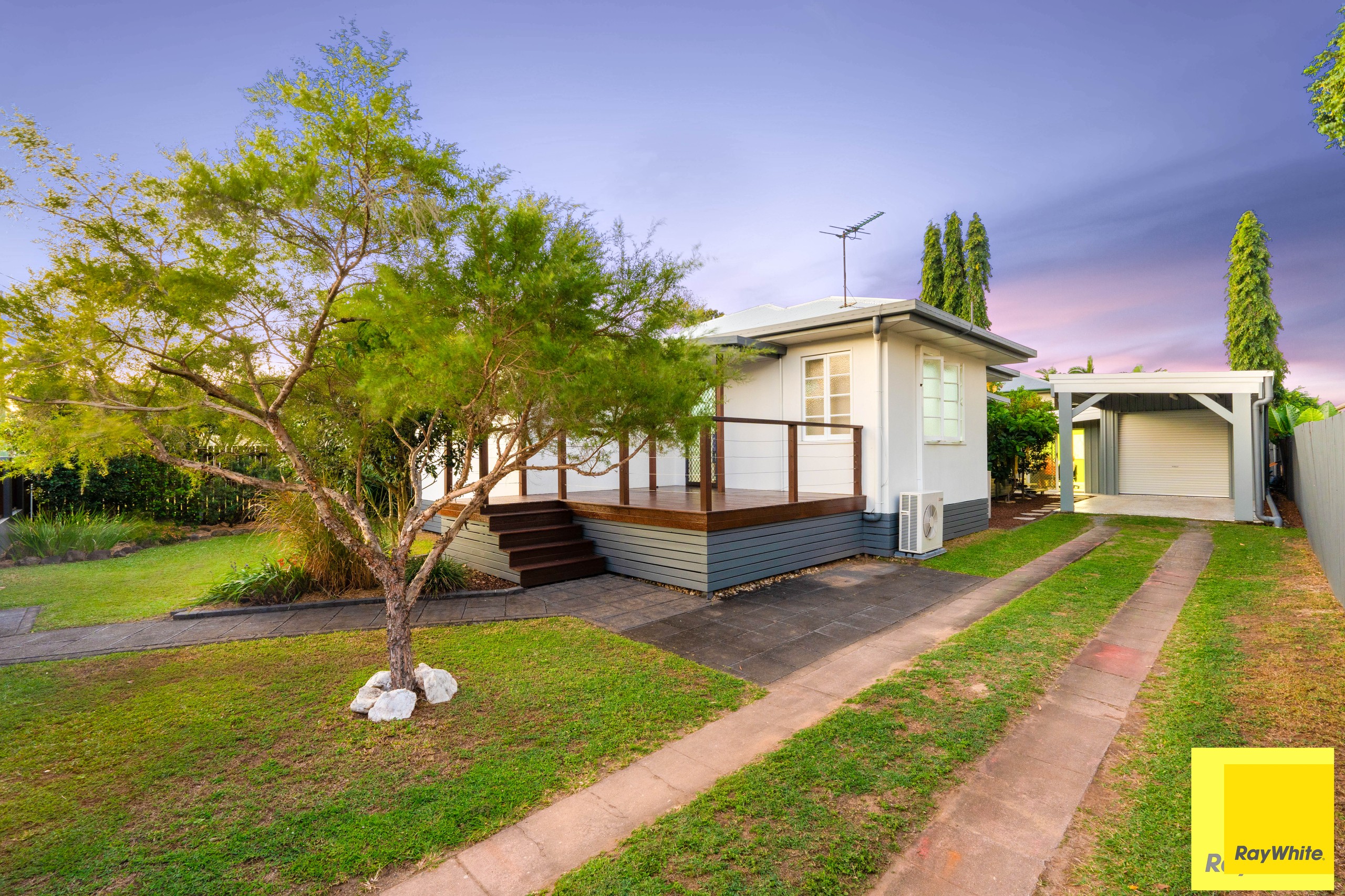 20 Collinson Street, Westcourt, QLD 4870