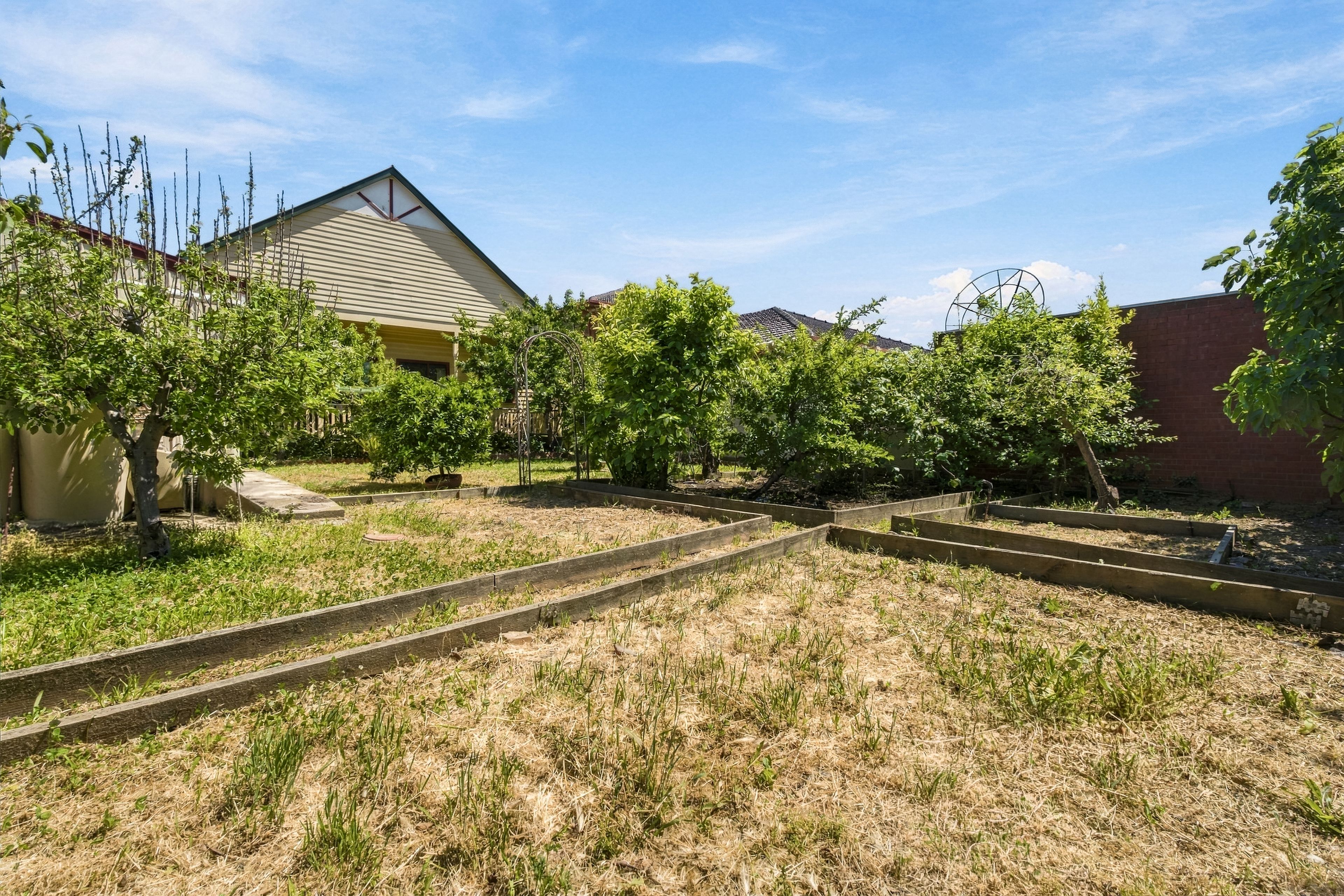 4 Bartlett Street — photo 16 of 20