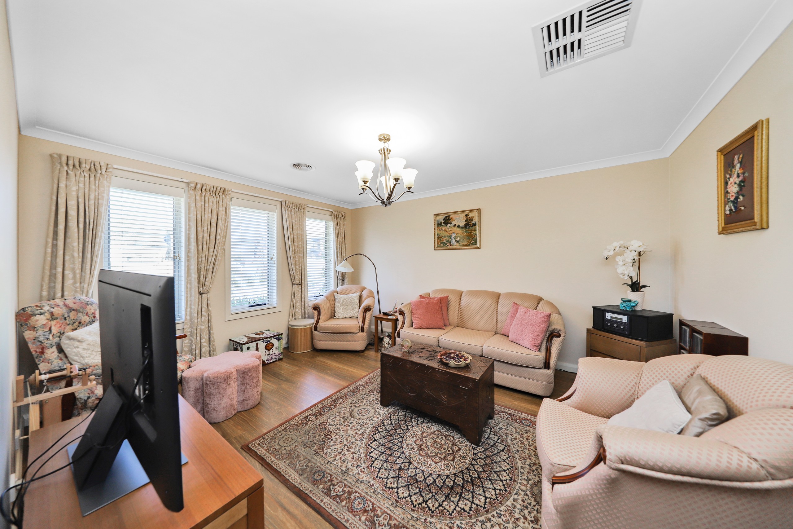 15 Ridge Street, Tumut, NSW 2720