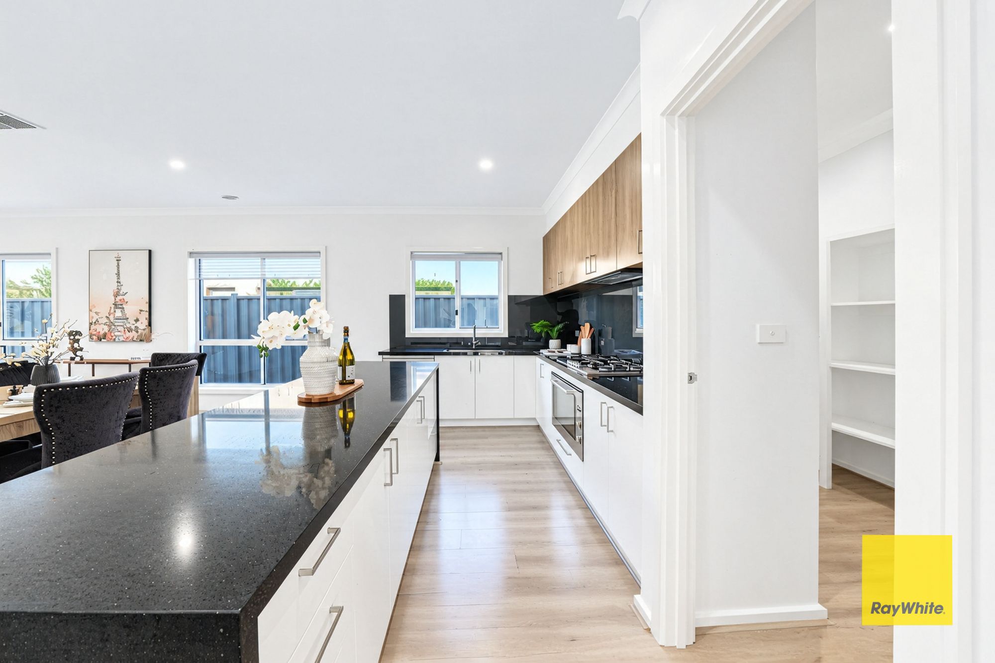 7 Tolhurst Street — photo 6 of 18
