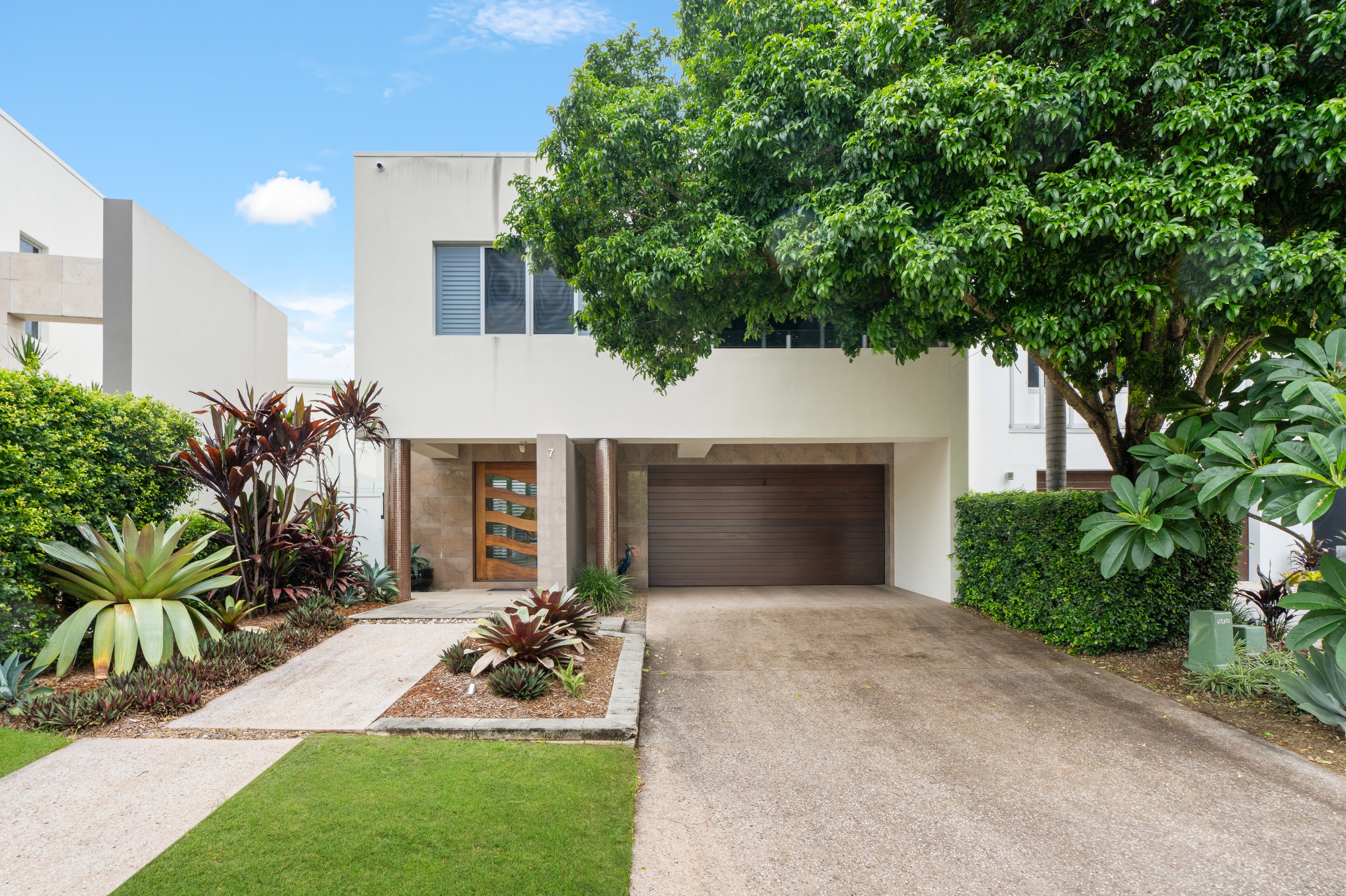 7/17 Marseille Court, Bundall, QLD 4217
