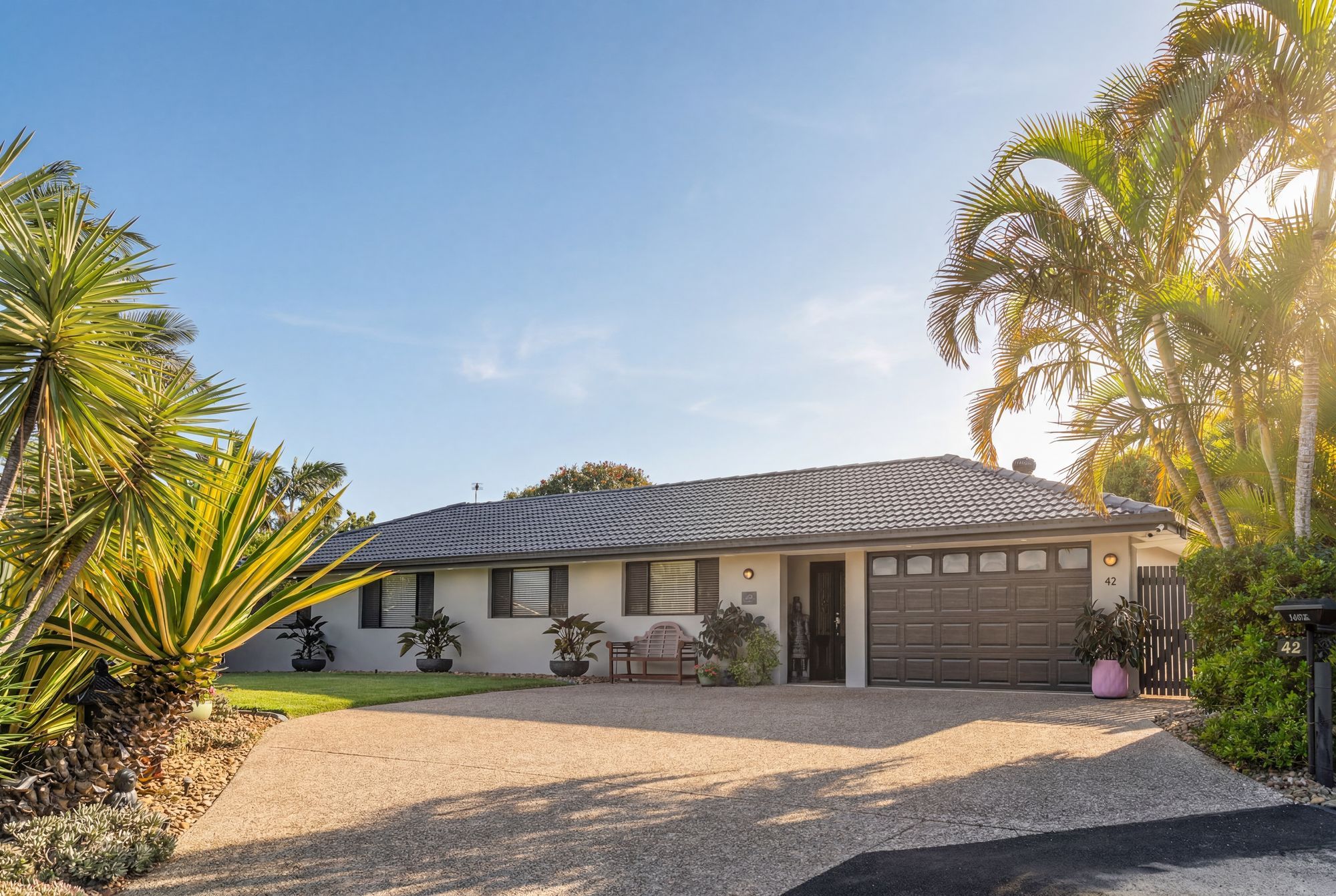 42 Summit Crescent, Carrara, QLD 4211