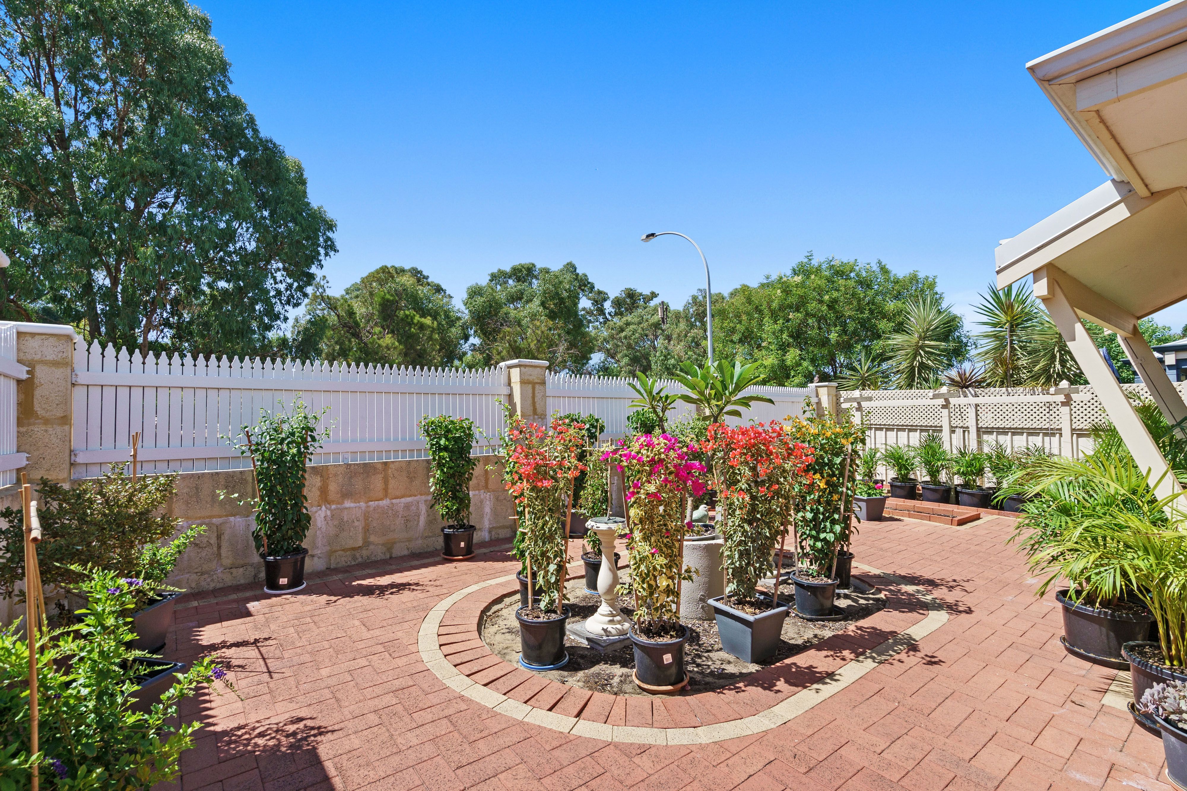 5 Ashbrook Avenue, Pearsall, WA 6065
