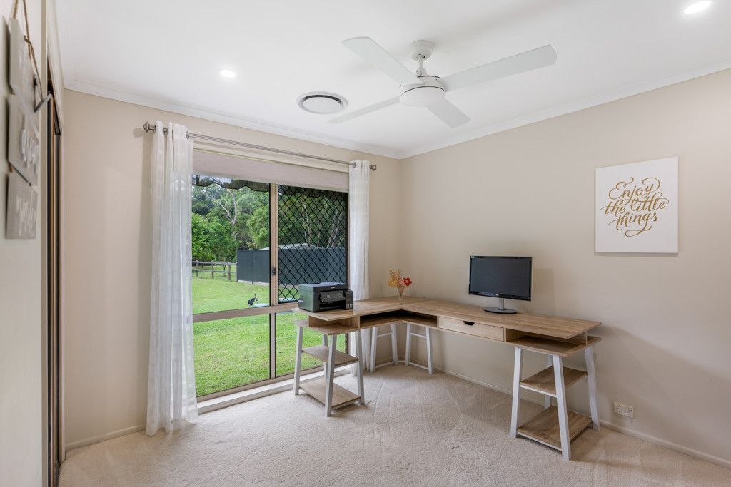 5 River Gum Close — photo 11 of 22