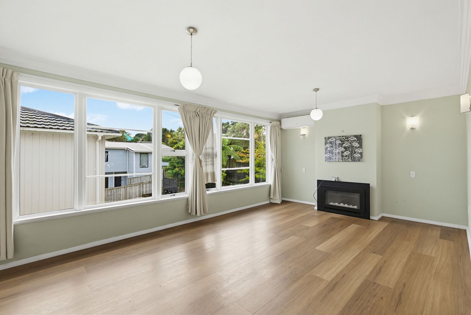 4 Bell Street, Tawa, Wellington City