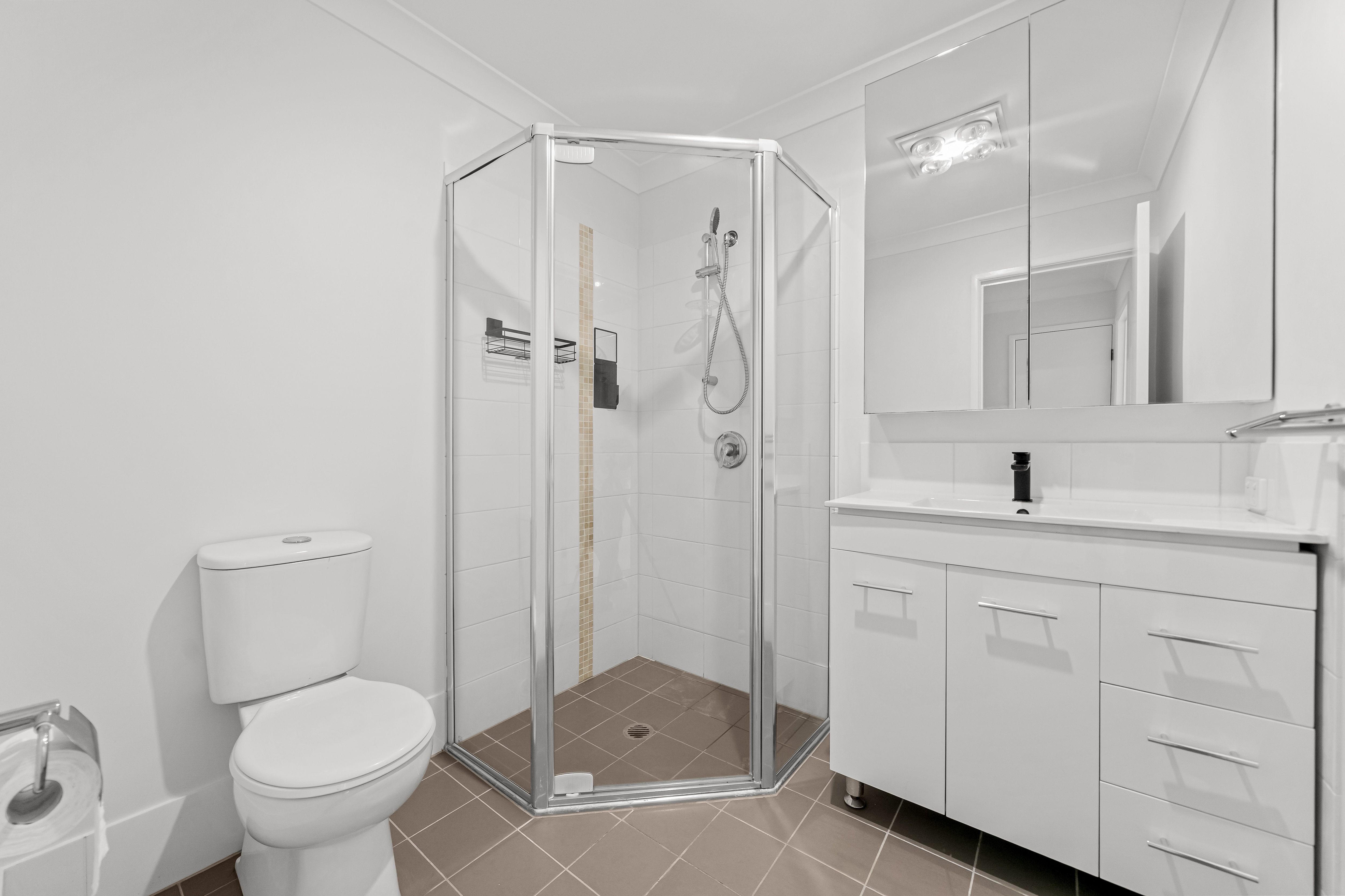 67/2 Diamantina Street — photo 12 of 30