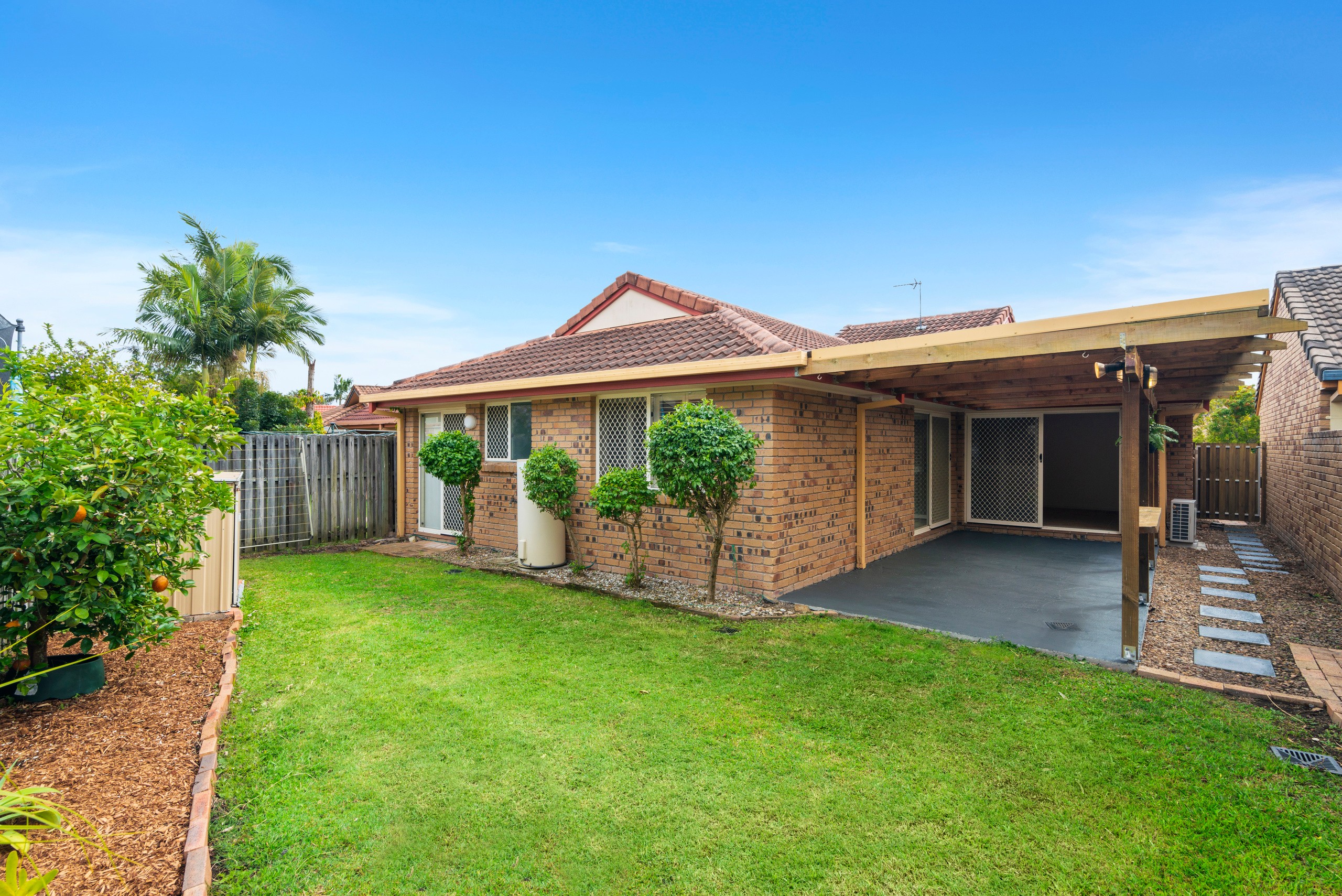 13 Typha Place, Elanora, QLD 4221
