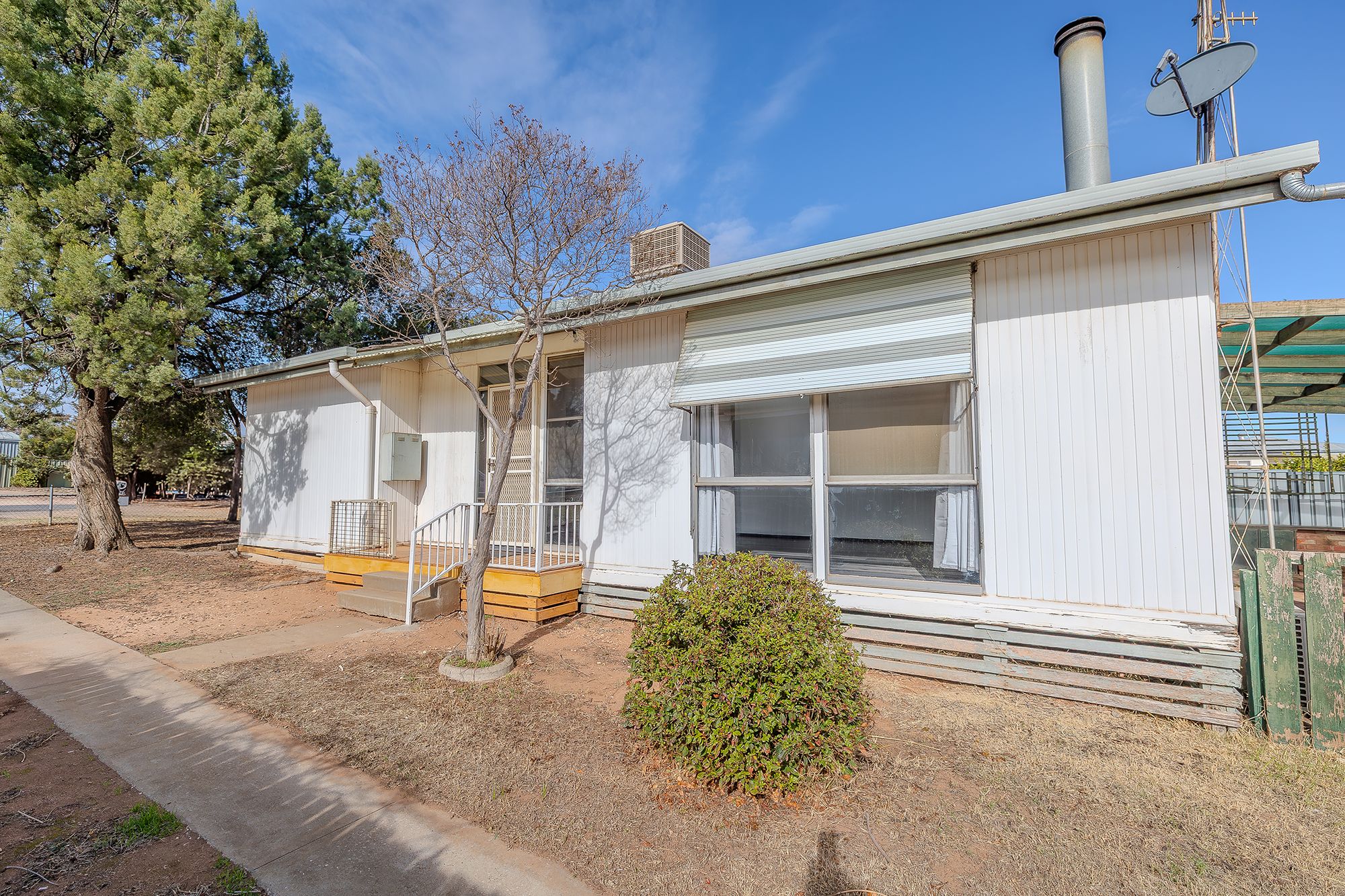 22 Ritchie Street, Ouyen, VIC 3490