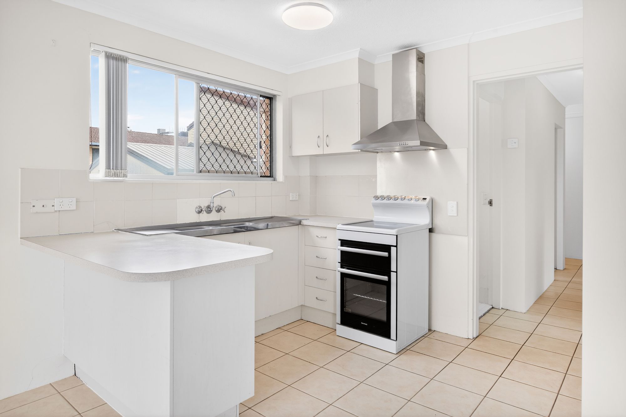 2/25 White Street, Southport, QLD 4215