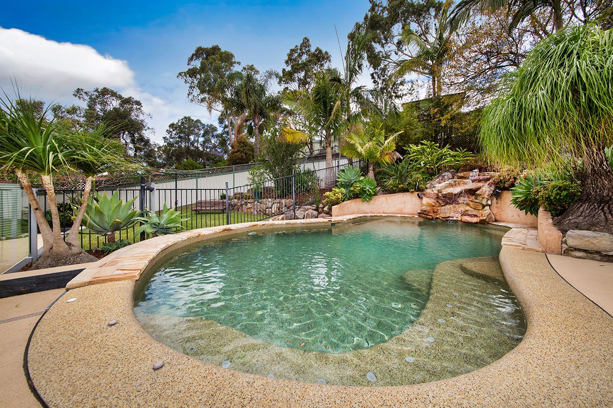 90 Beaumaris Drive, Menai, NSW 2234