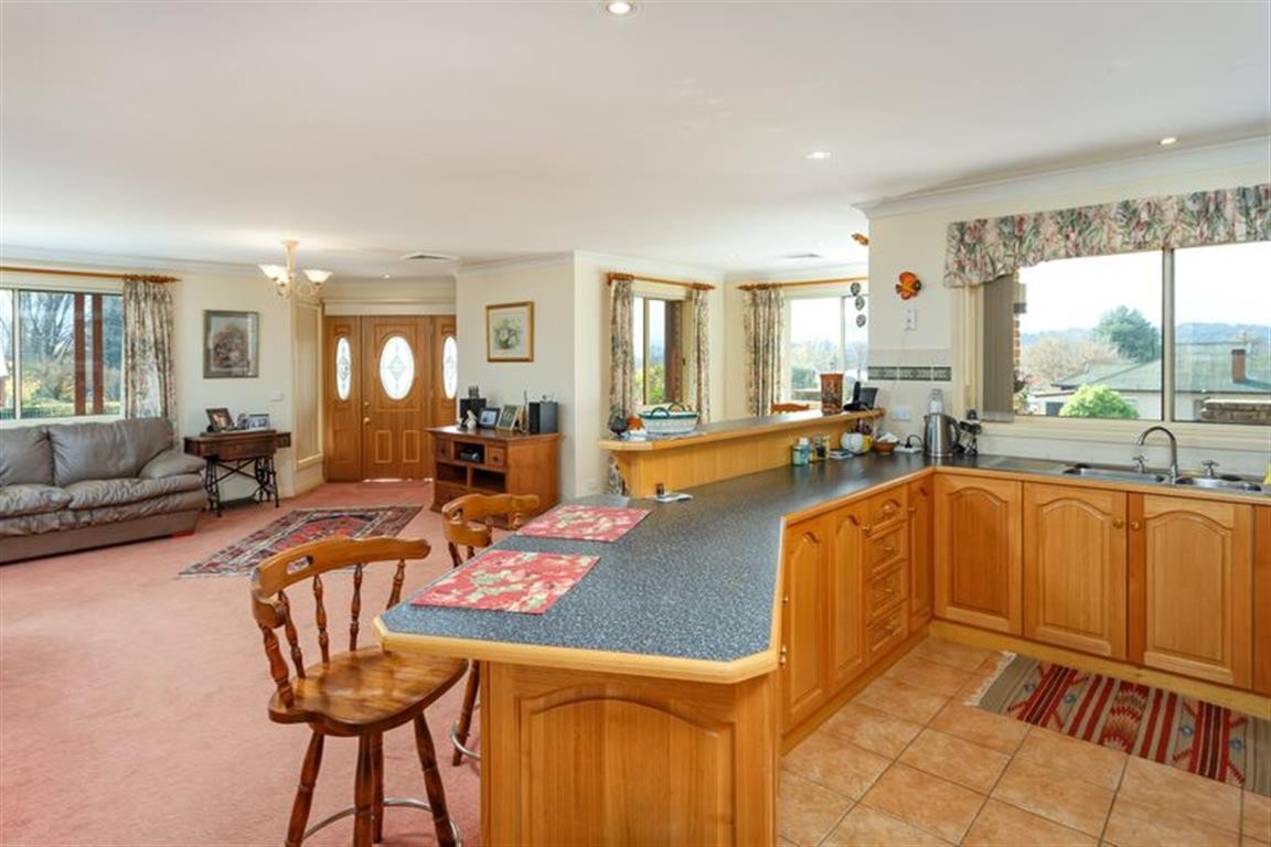20 Howick Street, Tumut, NSW 2720