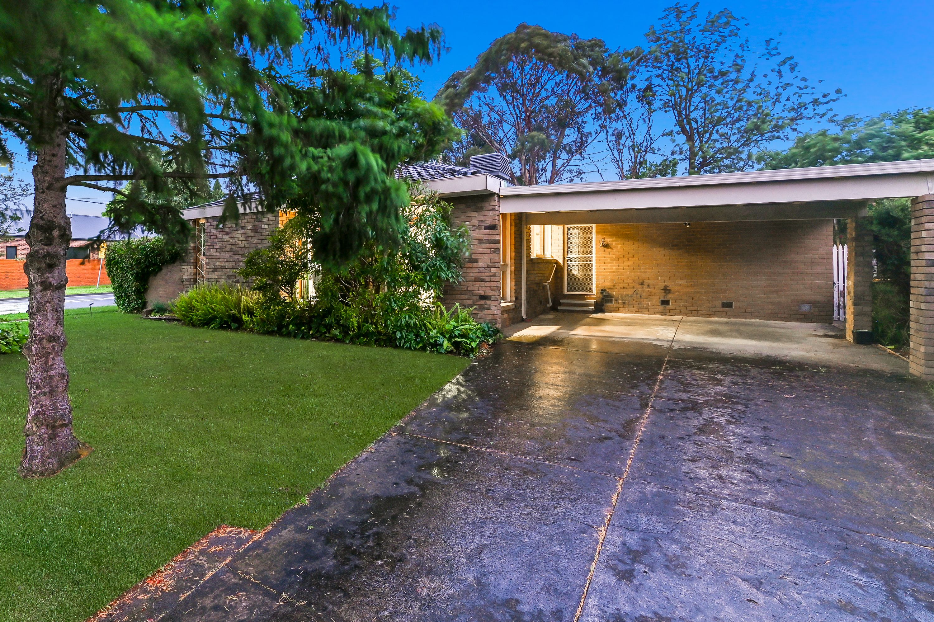 38 Cootamundra Drive, Wheelers Hill VIC 3150