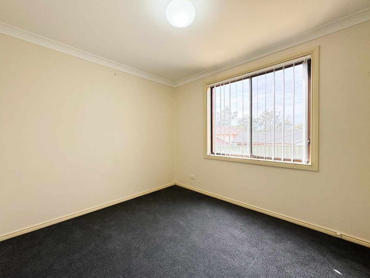 15 Regentville Road, Glenmore Park, NSW