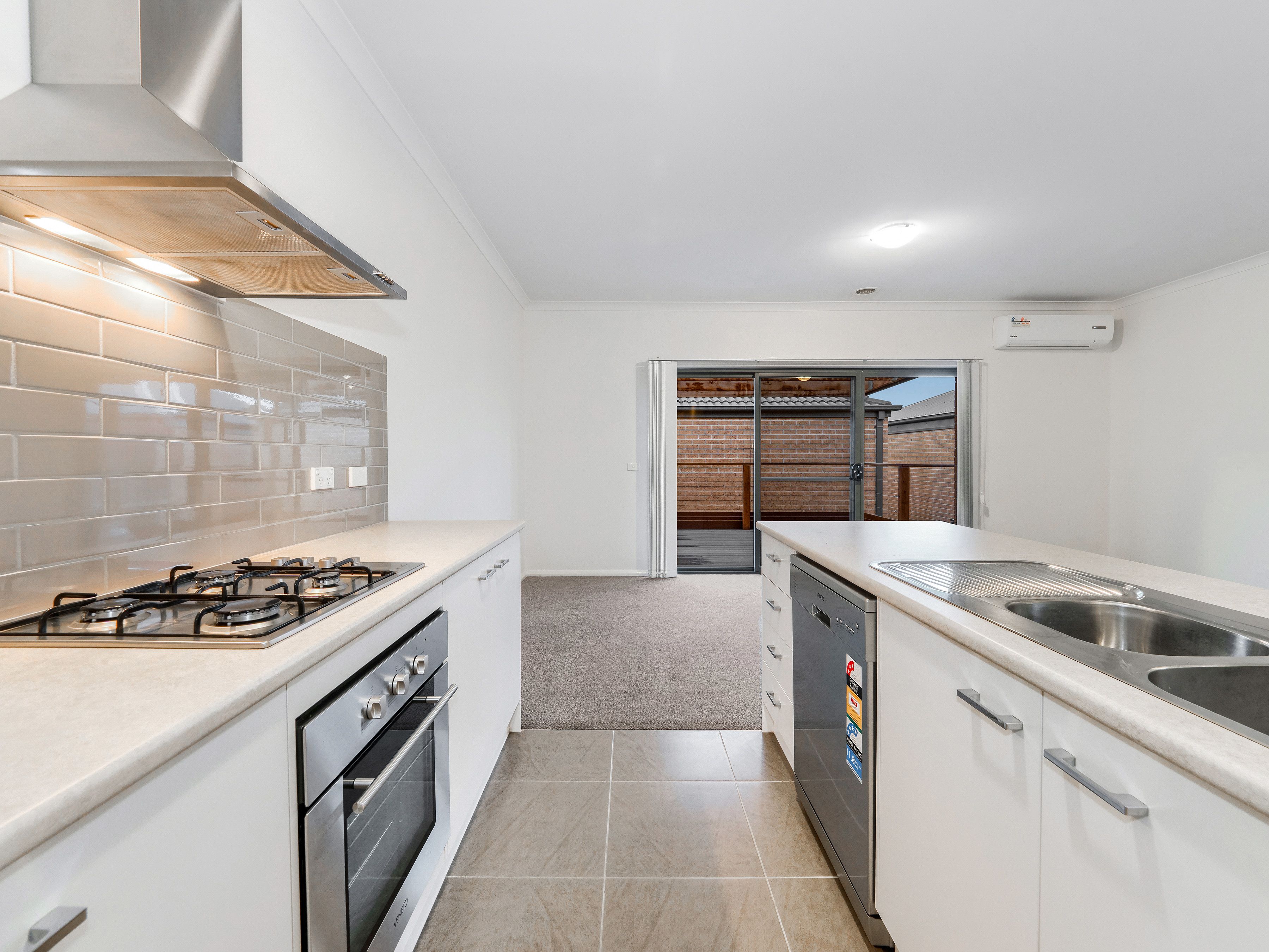 21 Berrybank Terrace — photo 12 of 30
