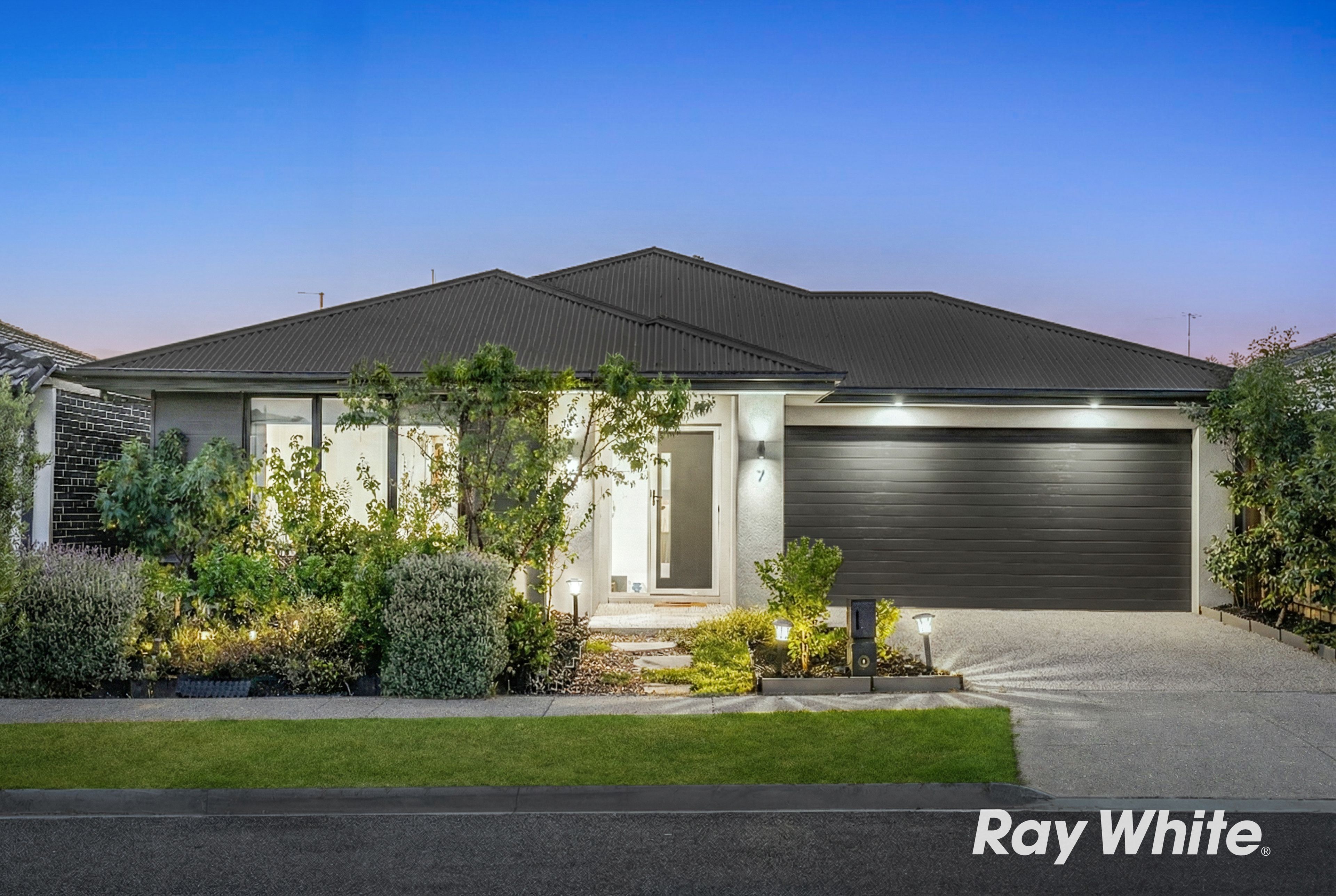7 Eastrow Avenue, Donnybrook, VIC 3064