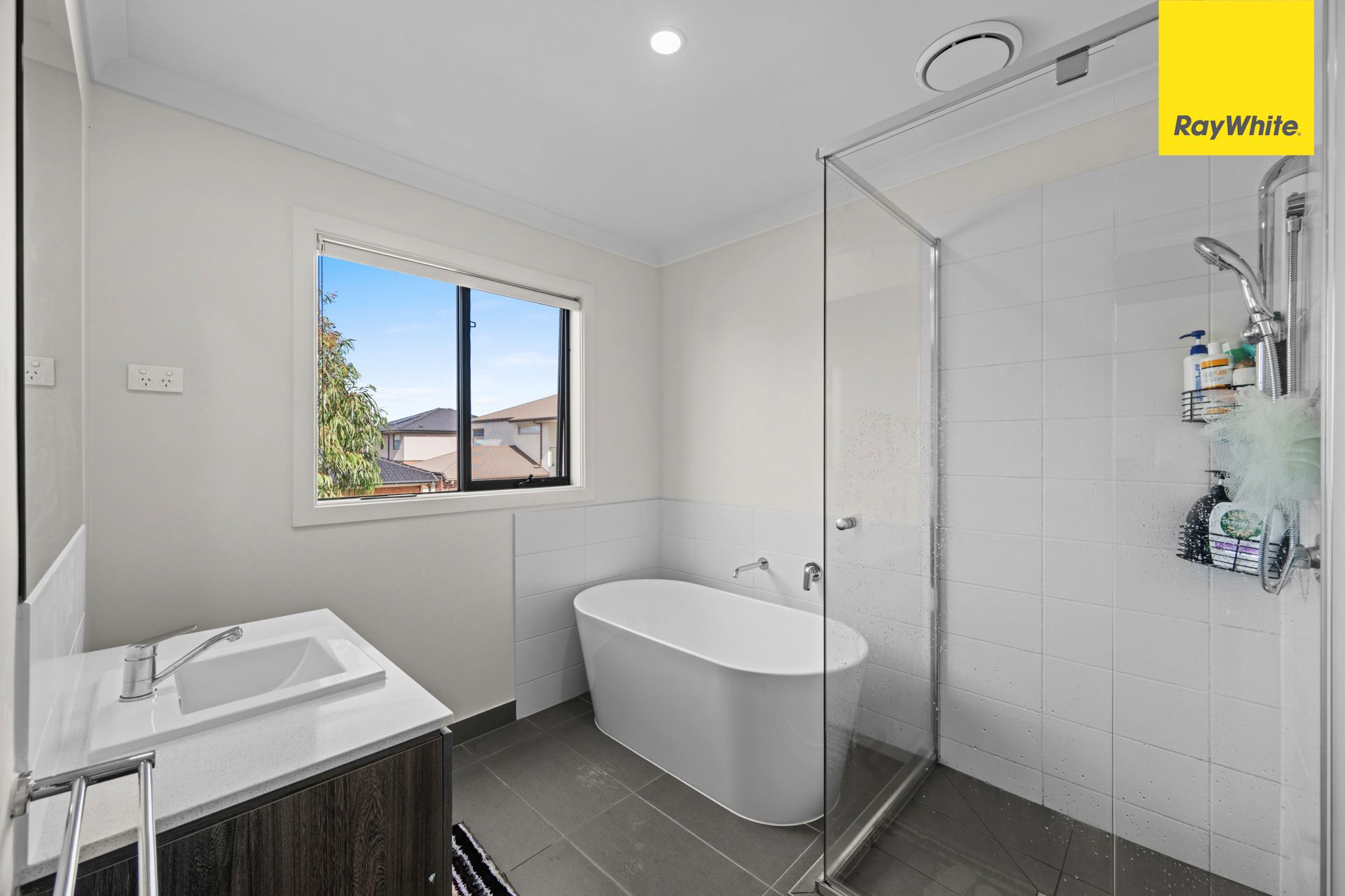 19 Glenrothes Street, — photo 7 of 19
