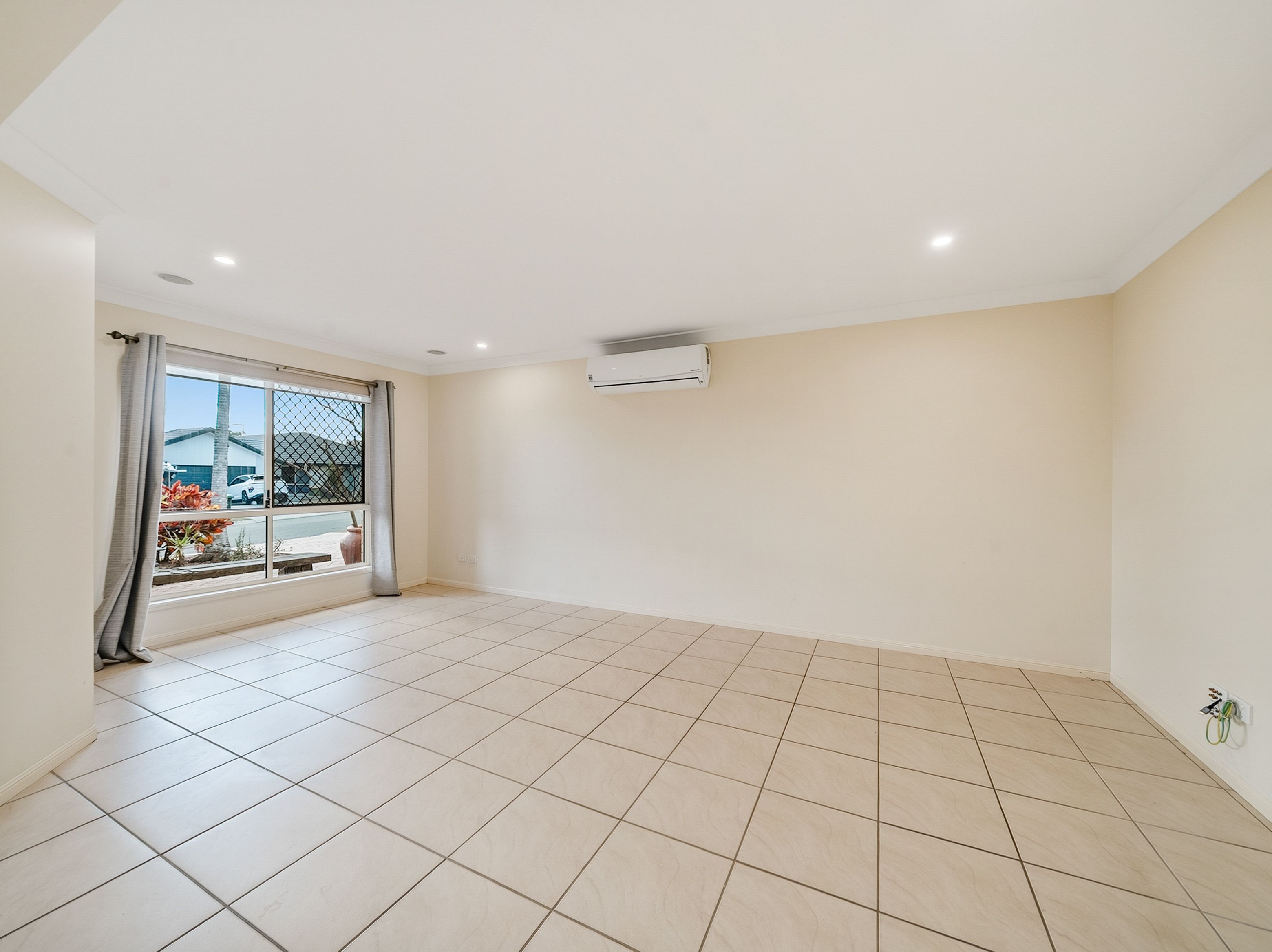 6 Chilton Crescent — photo 8 of 20