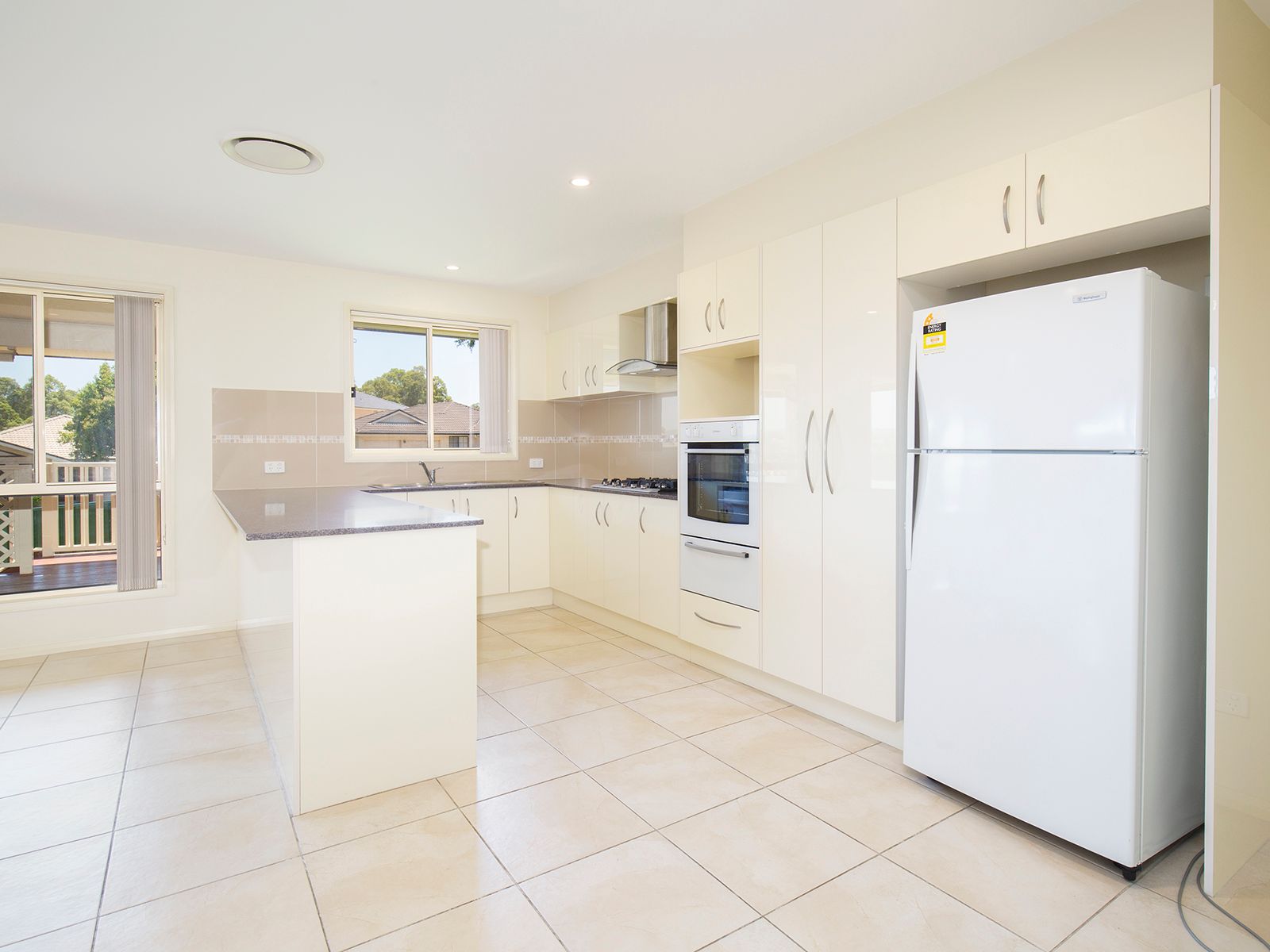 2 Sandalwood Avenue, Fletcher, NSW 2287