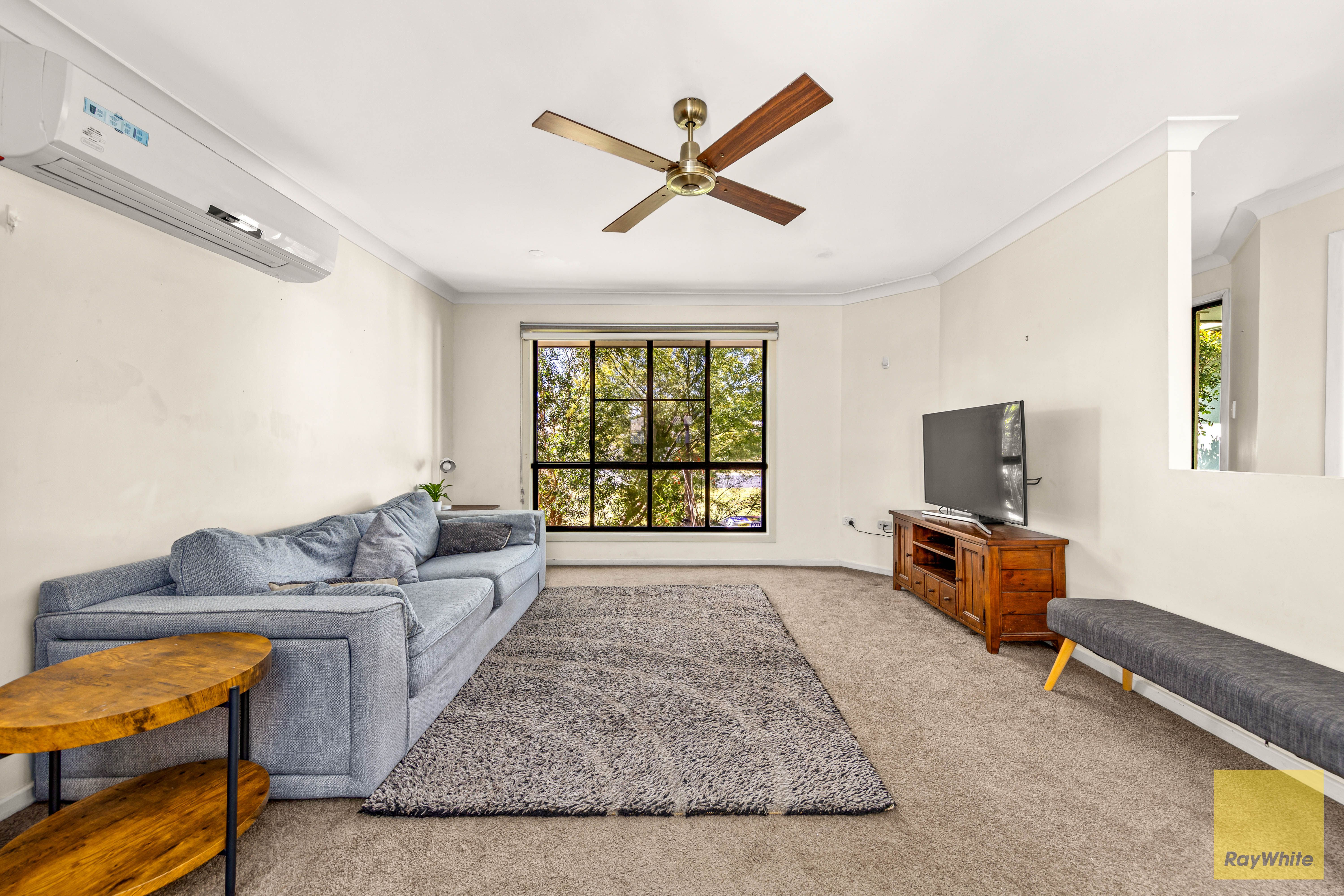 43 Crinum Crescent — photo 4 of 21
