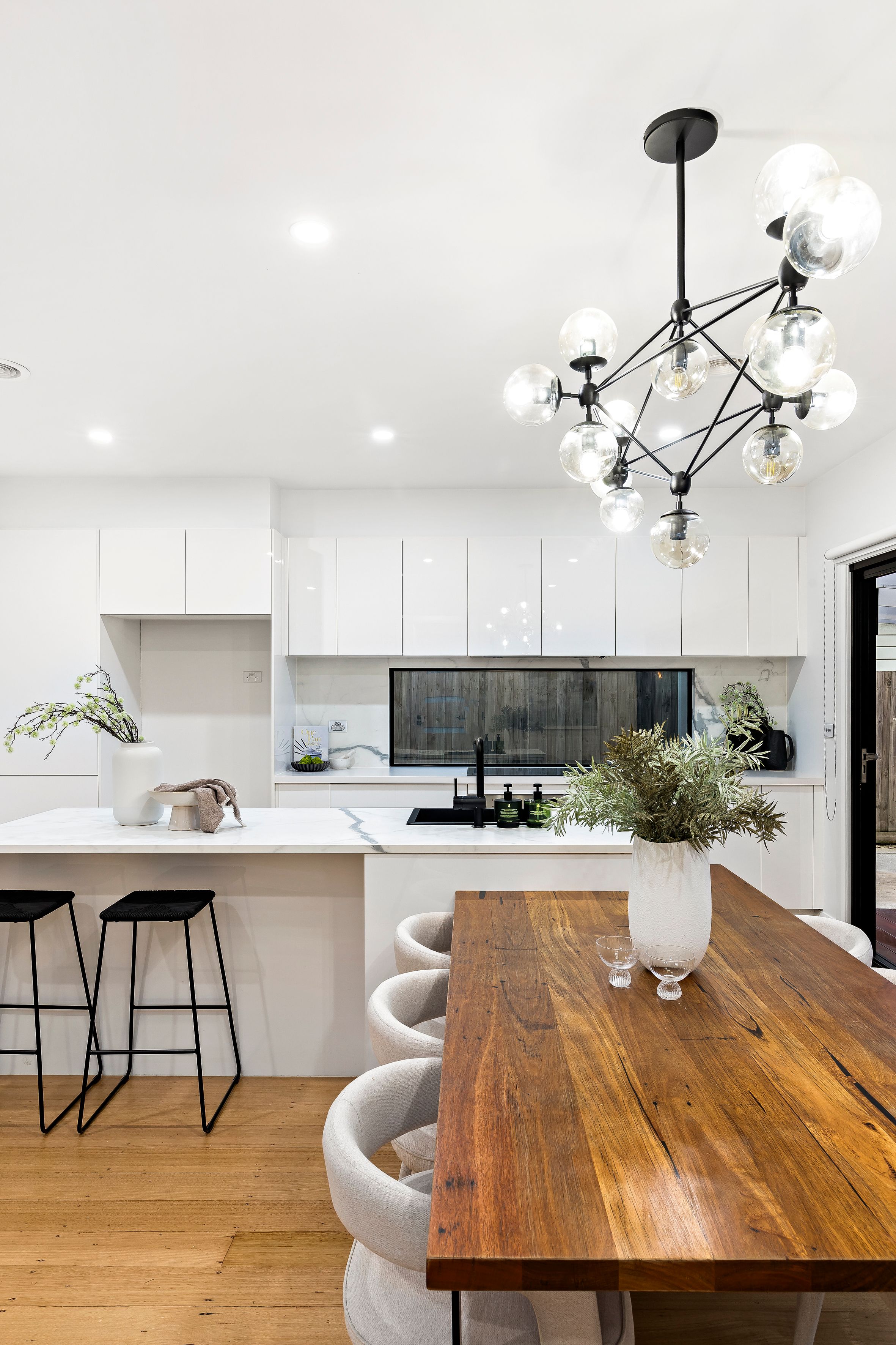 16 Halsbury Street — photo 8 of 18