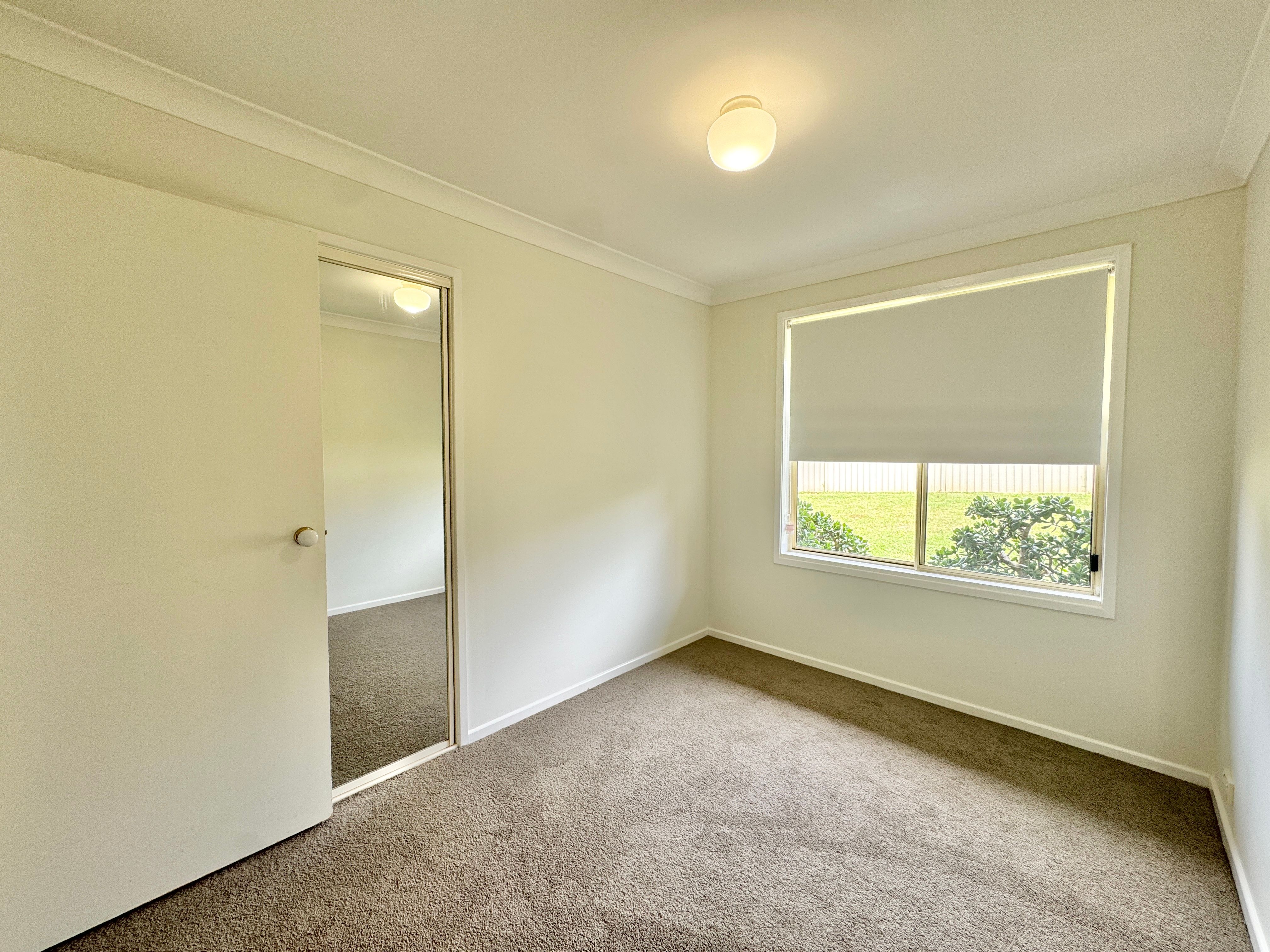 29 Loongana Crescent — photo 9 of 15