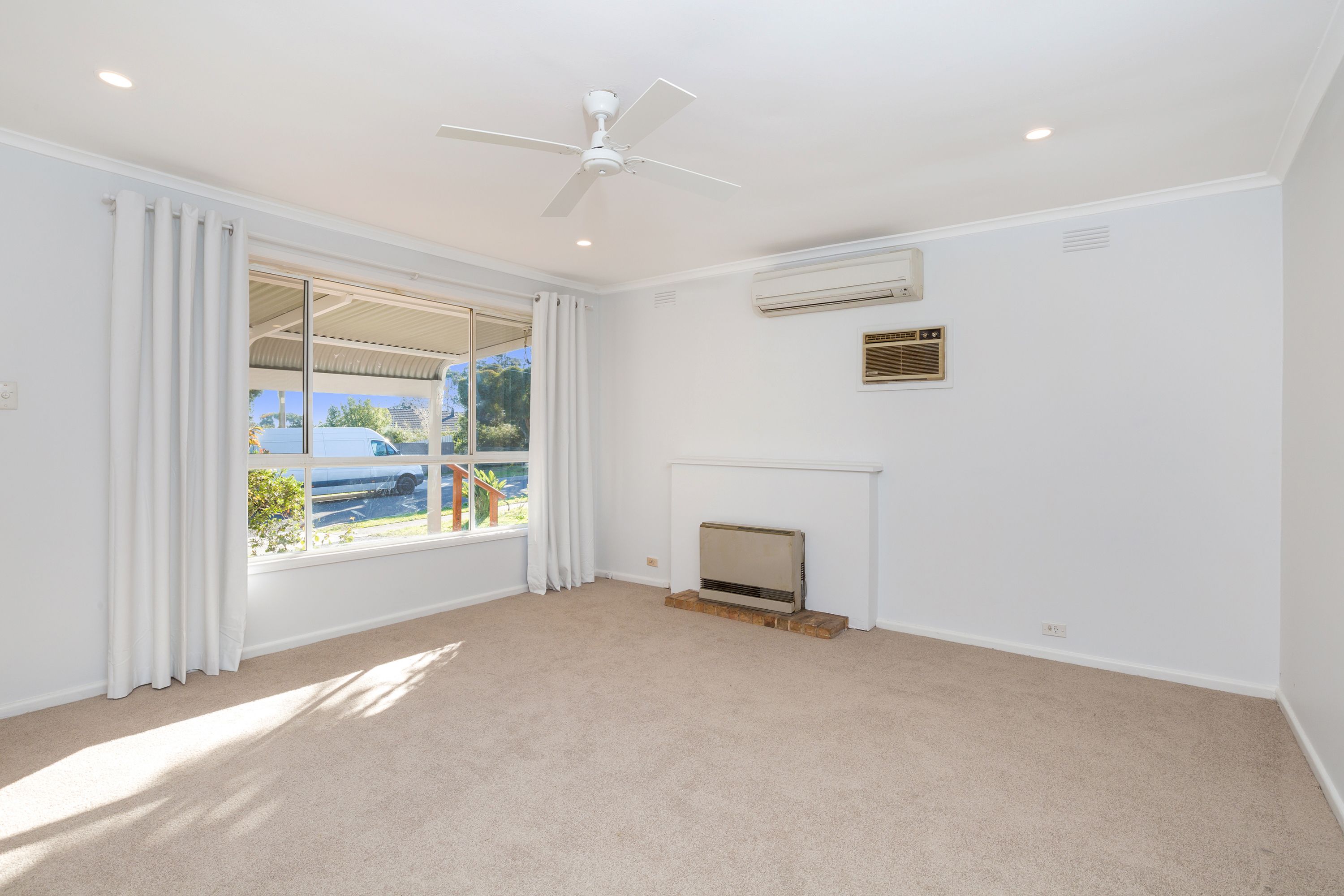 9 Weyburn Road, Boronia, VIC 3155