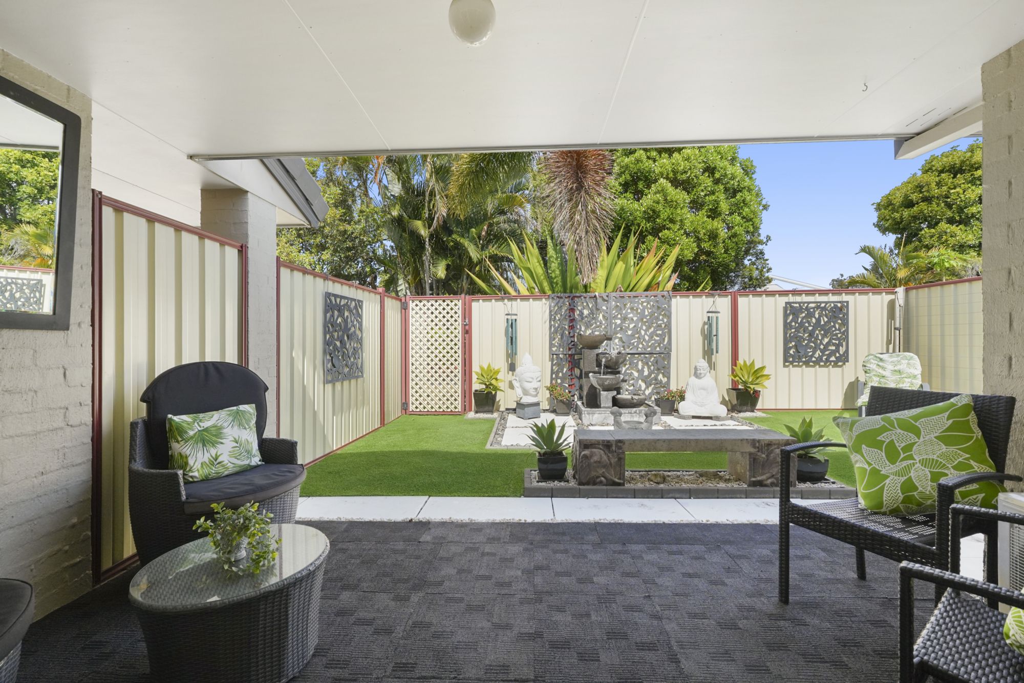 23/128 Benowa Road — photo from Ray White Robina