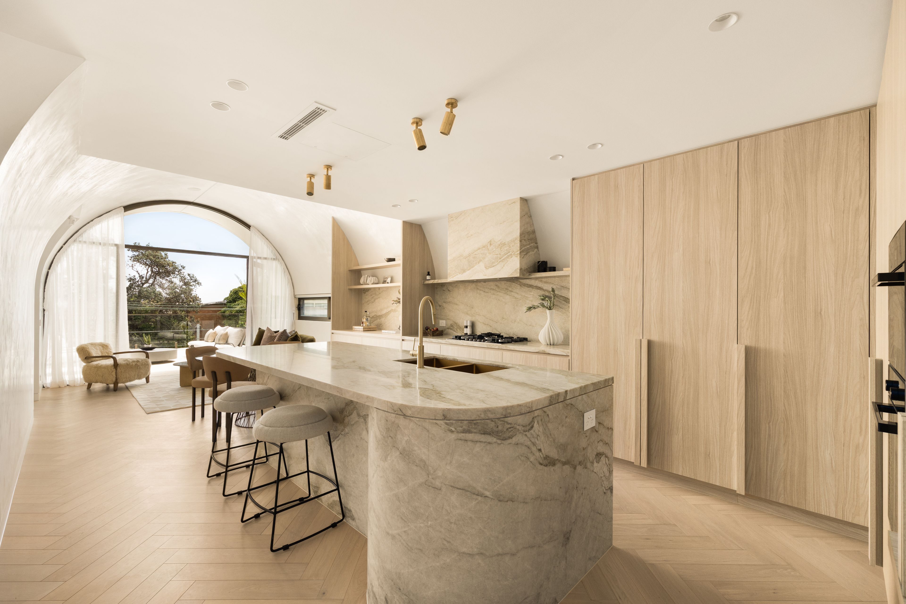 Residence 2/23 Hardy Street — photo 2 of 18