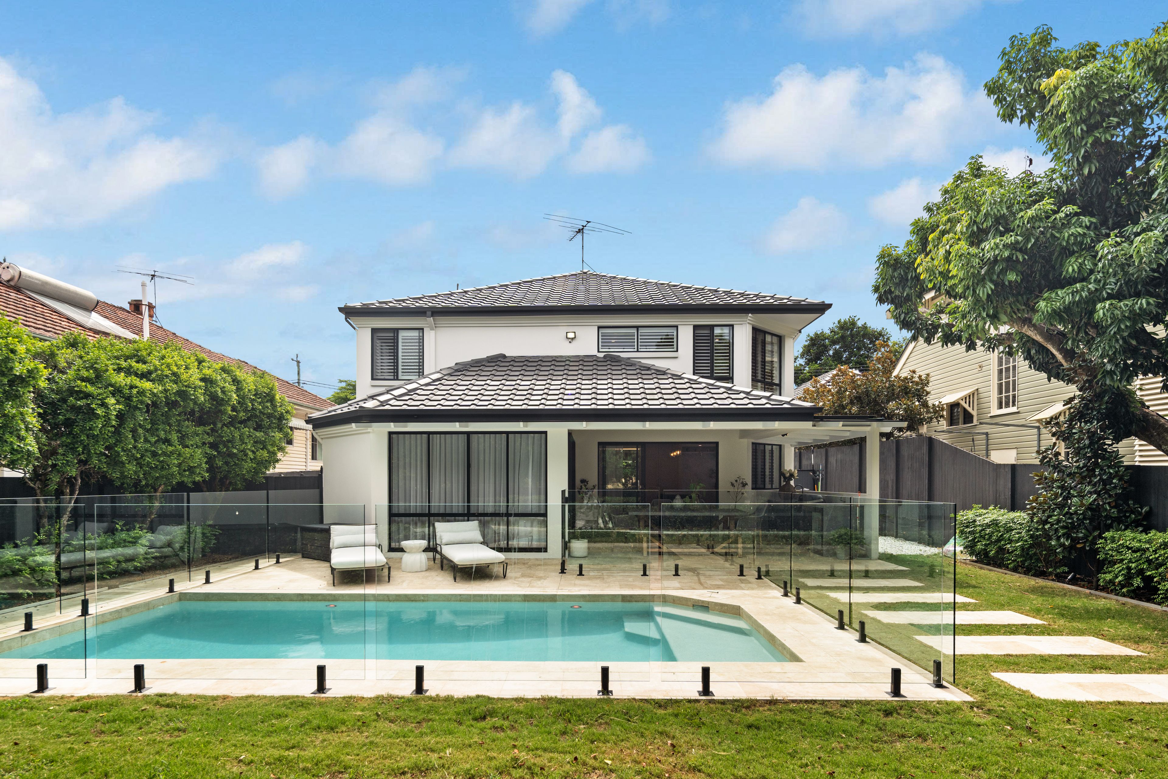 37 Charlton Street, Ascot QLD 4007