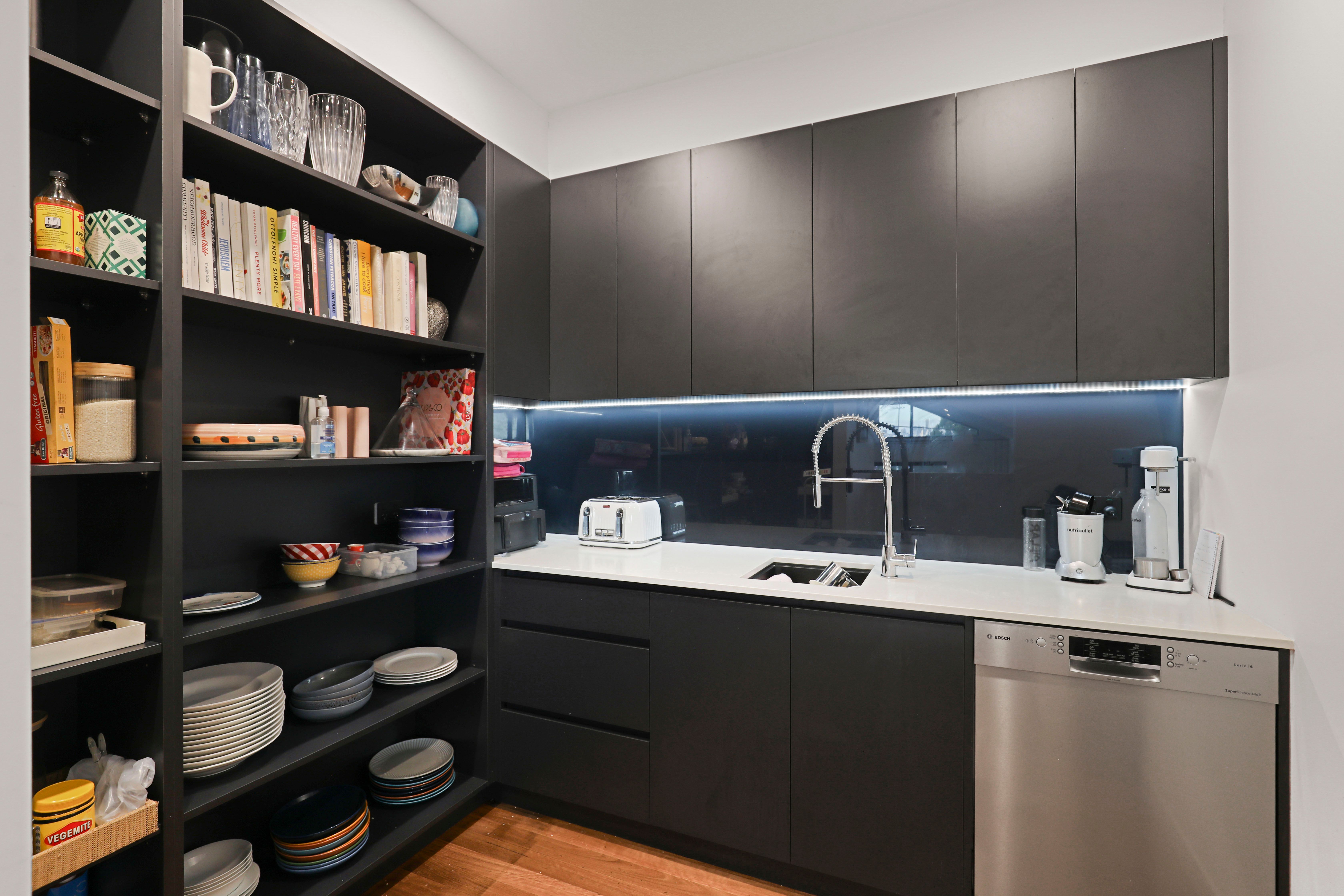 22 Huet Street — photo 9 of 30