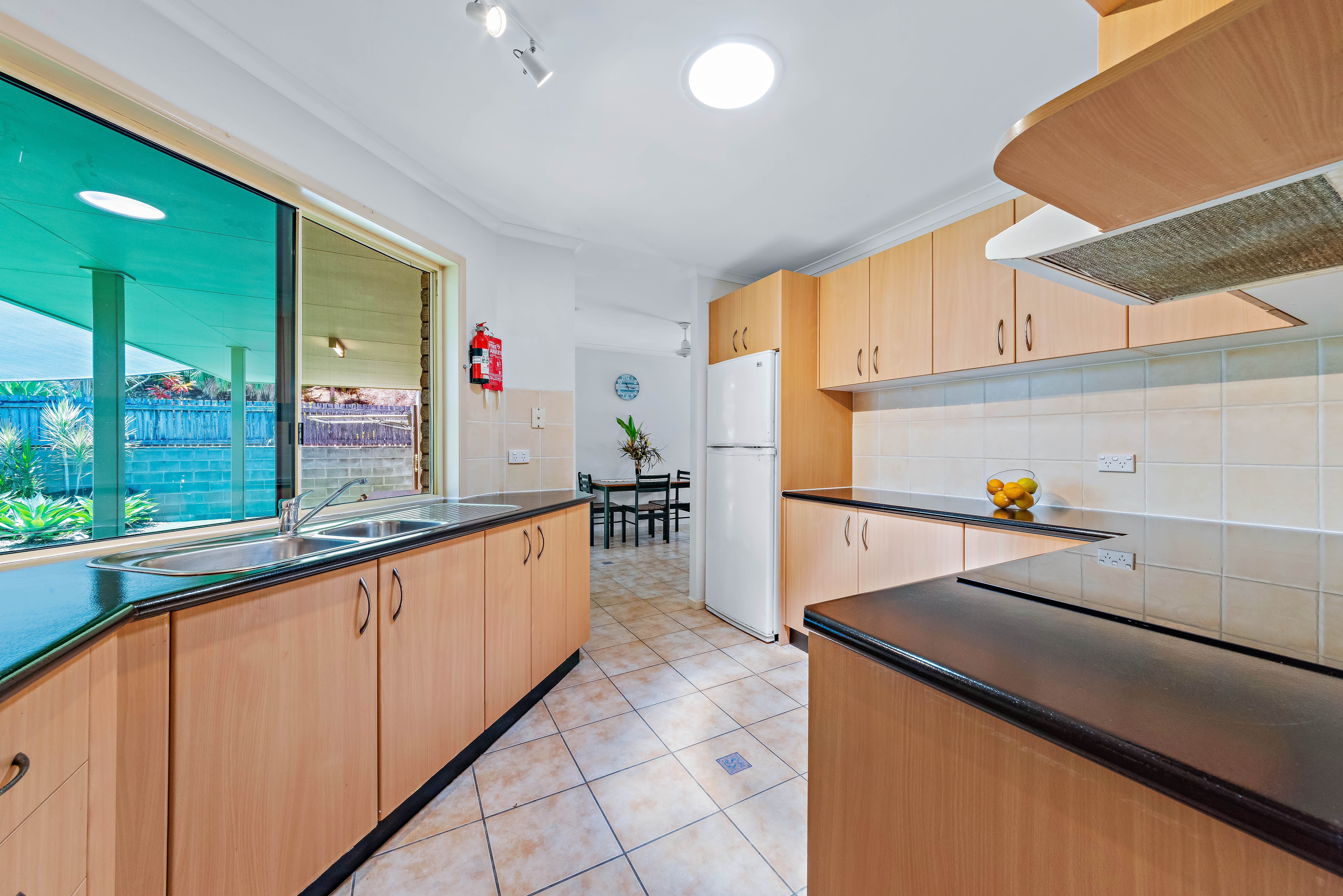 15 Eshelby Drive, Cannonvale QLD 4802