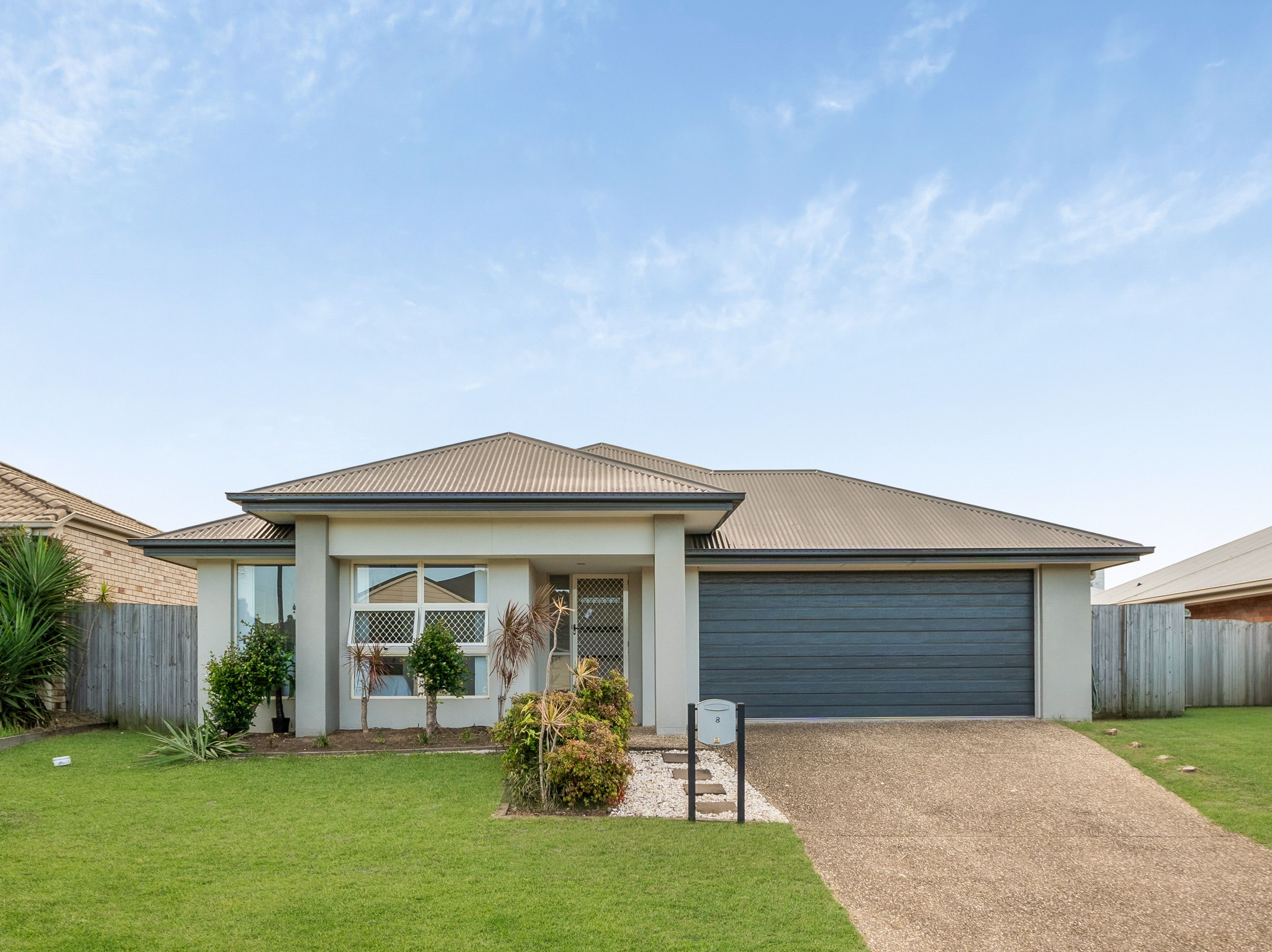 8 Dickson Crescent, North Lakes, QLD 4509