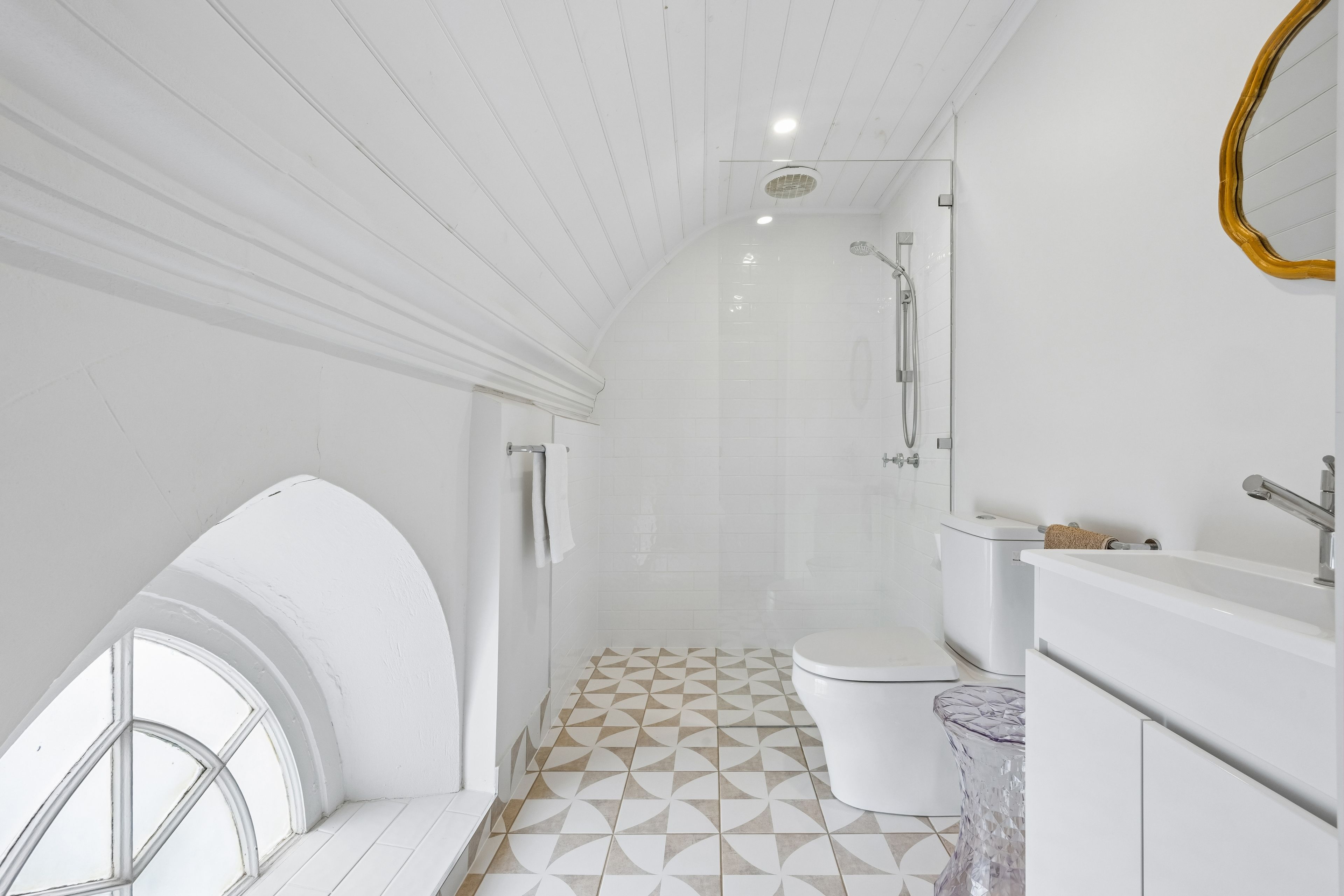 49 Lockhart Street — photo 12 of 26