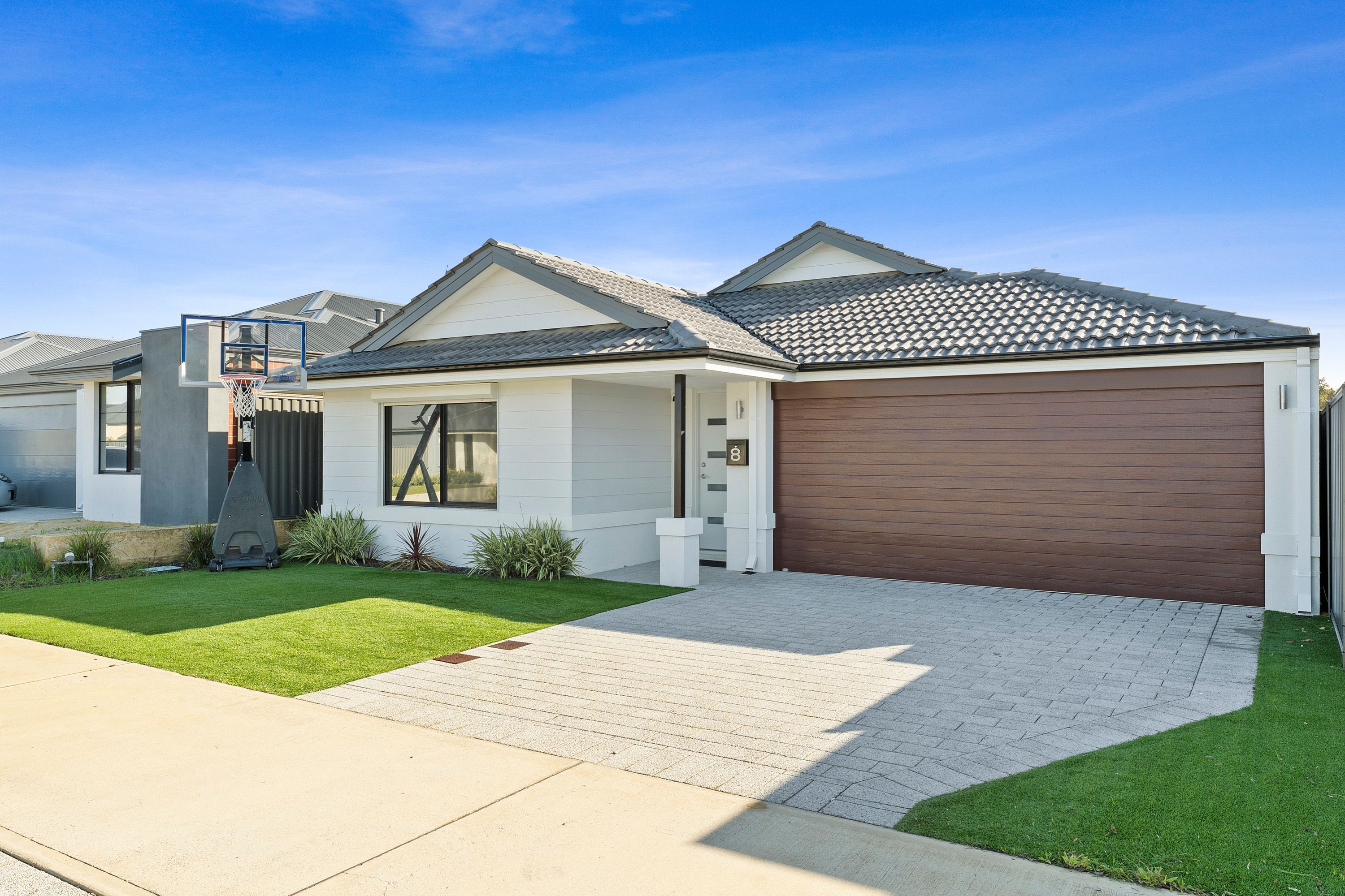 8 Variegate Road, Baldivis WA 6171