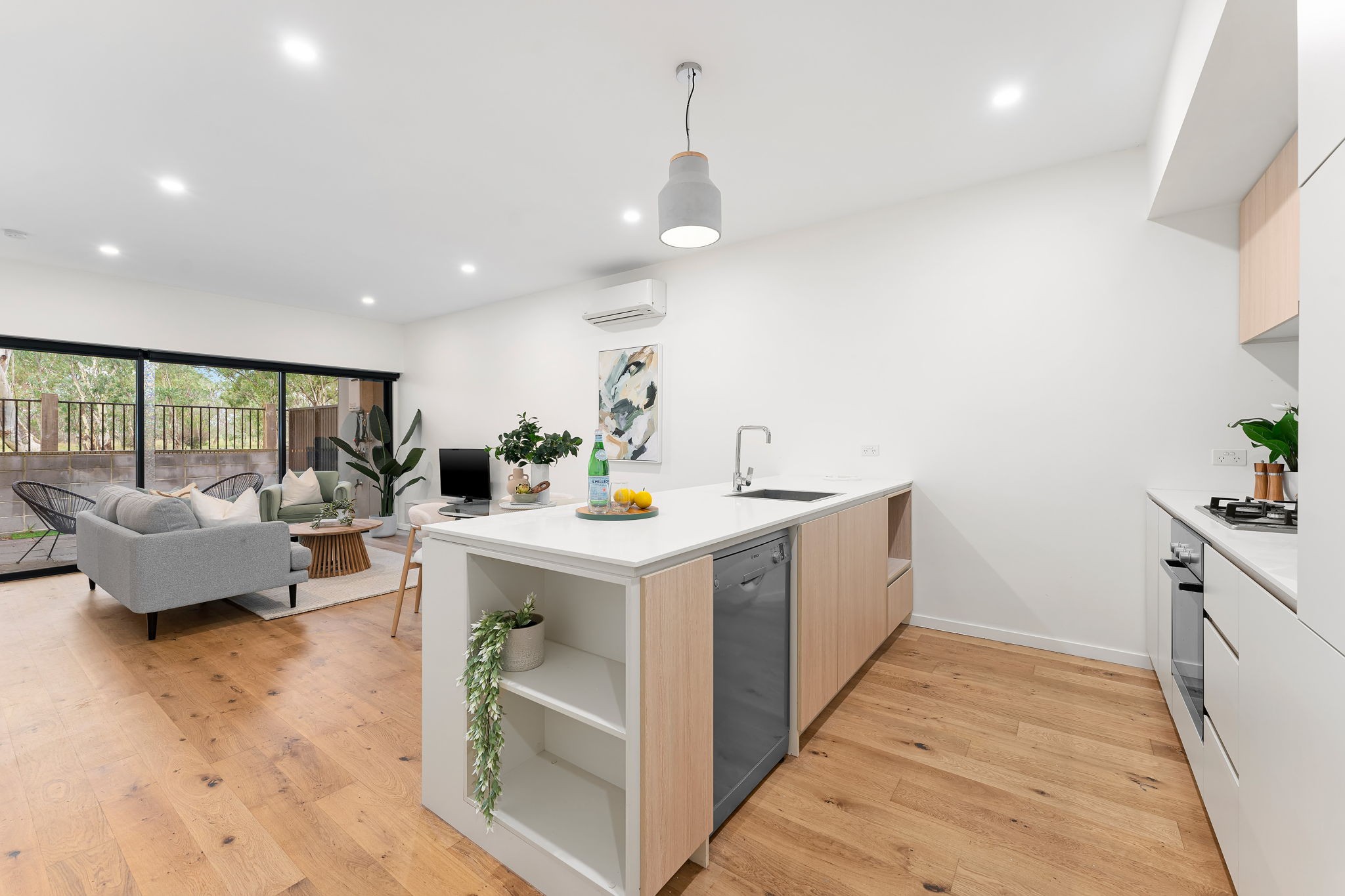 38 Sharp Circuit, Mill Park, VIC 3082