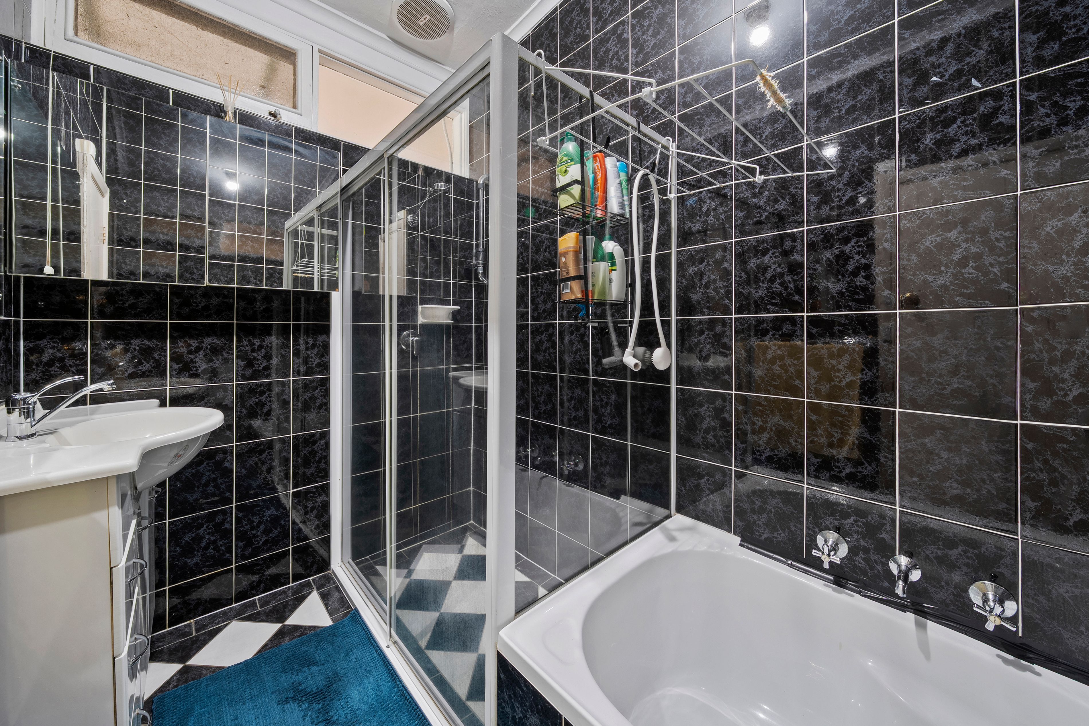 19 Ryans Road — photo 9 of 11