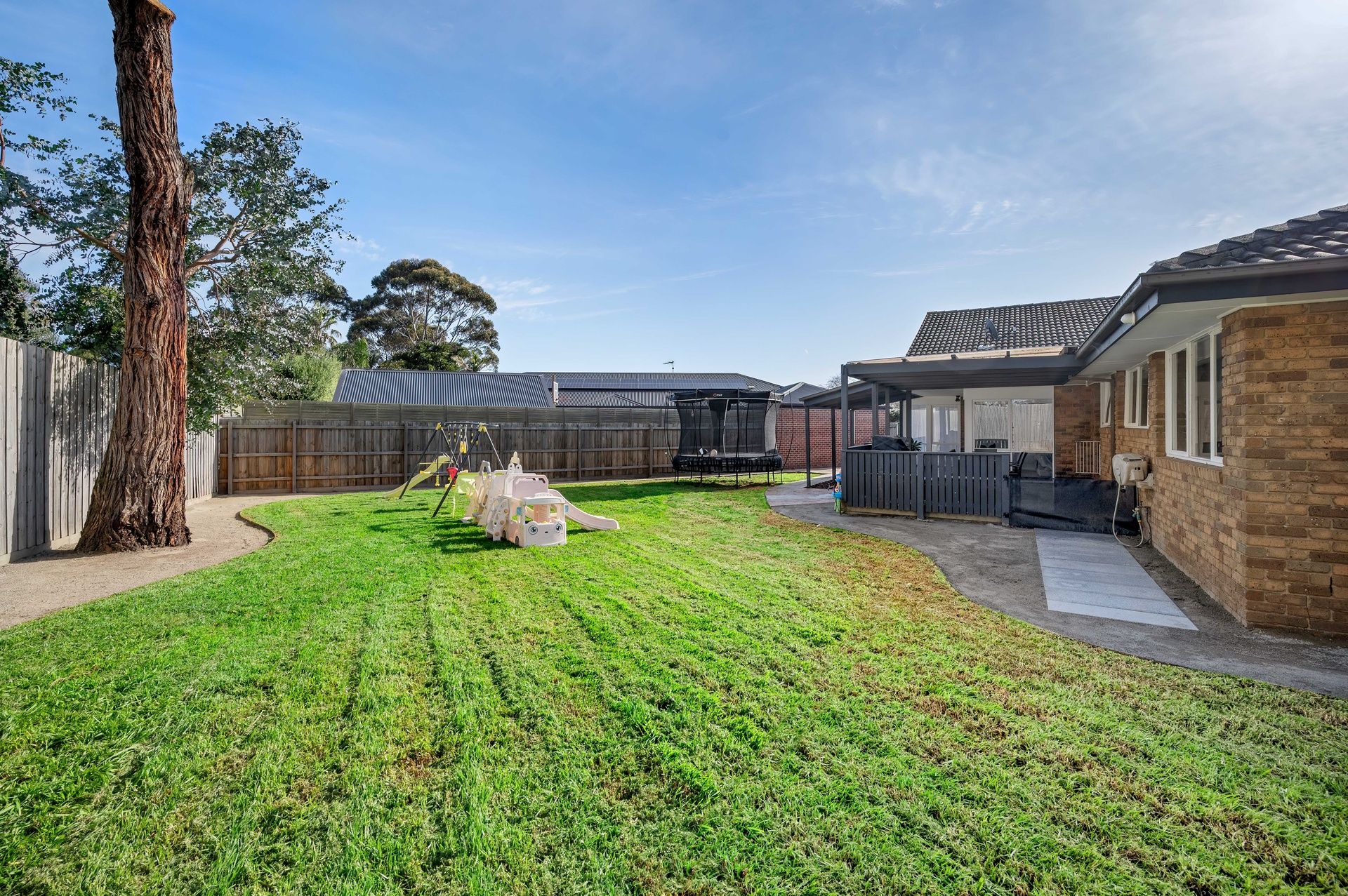 26 Lakeside Court — photo 14 of 21