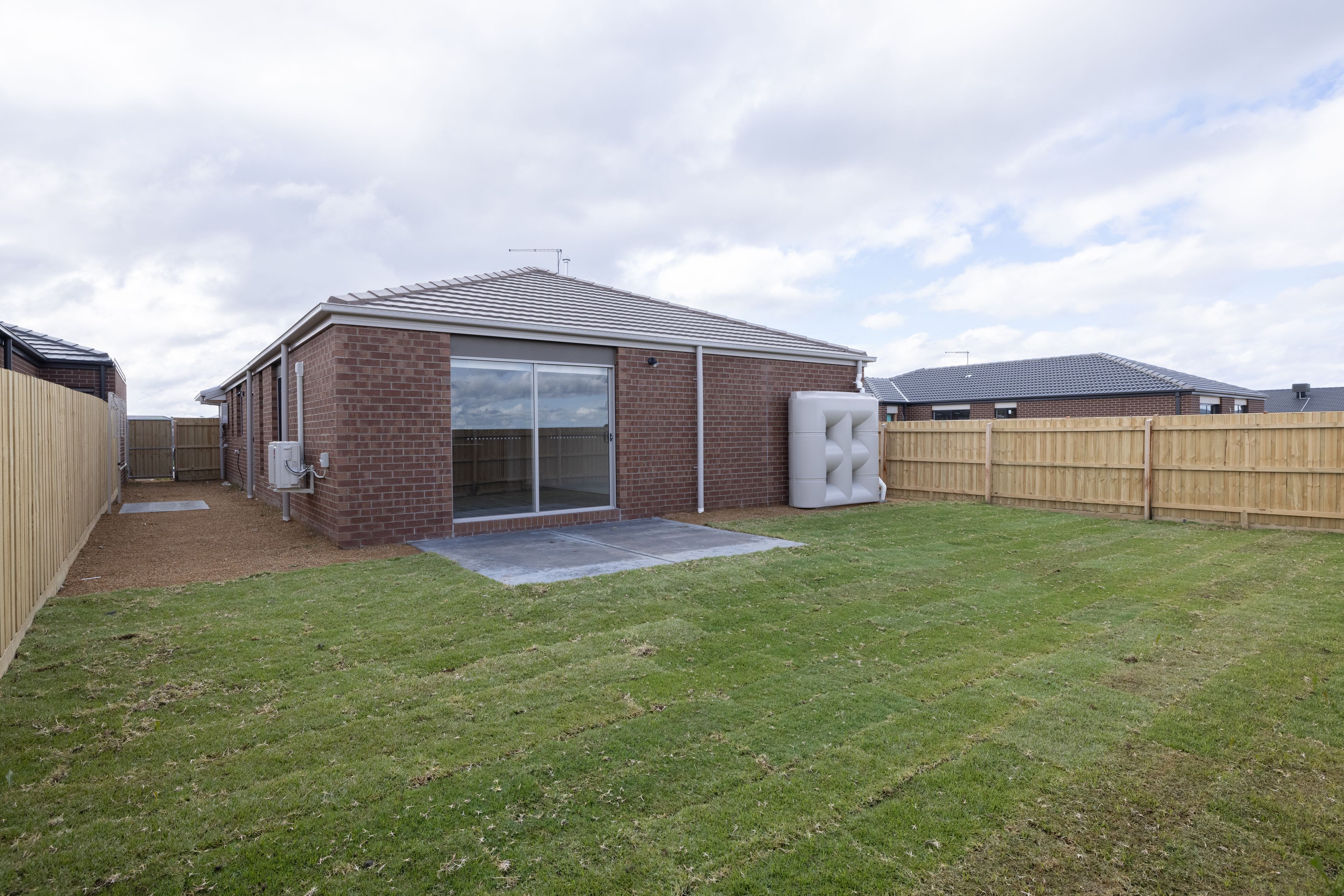 19 Yolanda Street — photo 10 of 10