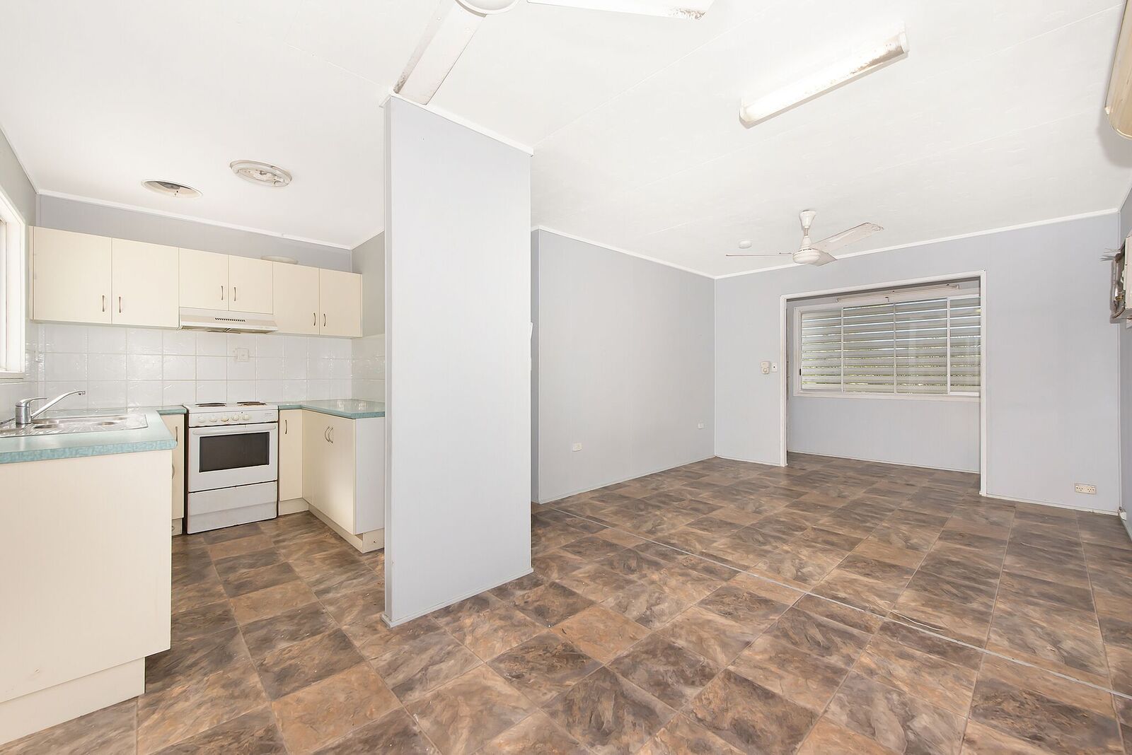 41 Farrell Street, Kirwan, QLD 4817