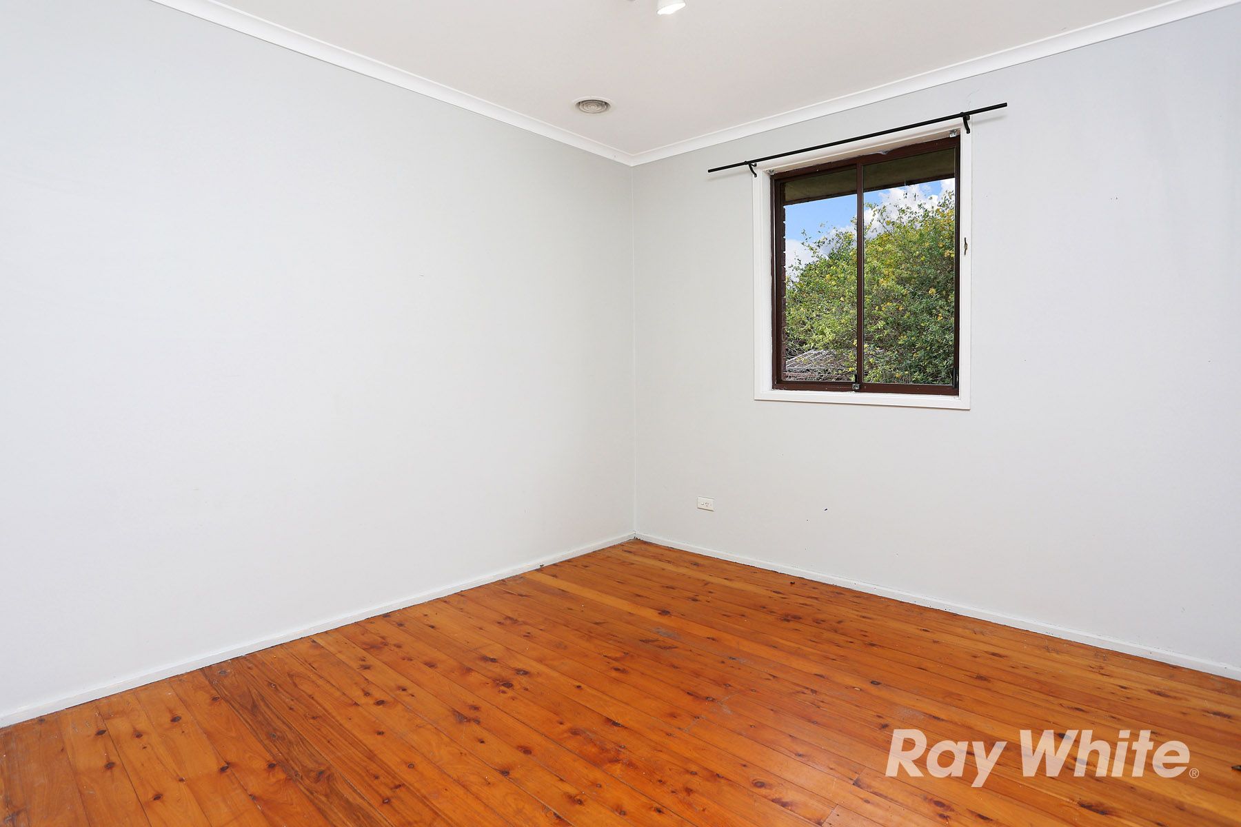 4 Paradise Place — photo 7 of 15